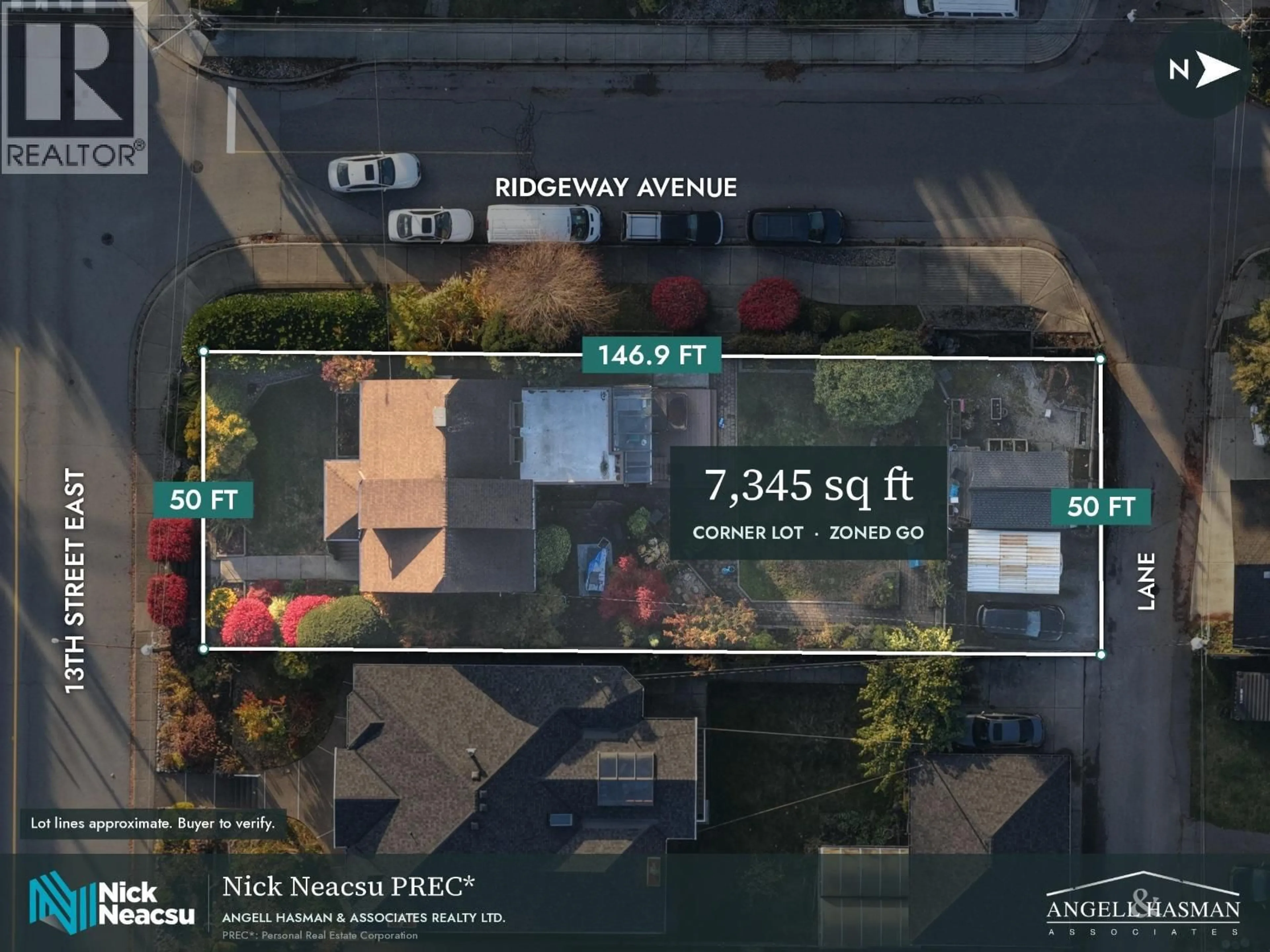 A pic from outside/outdoor area/front of a property/back of a property/a pic from drone, street for 402 13TH STREET, North Vancouver British Columbia V7L2M1