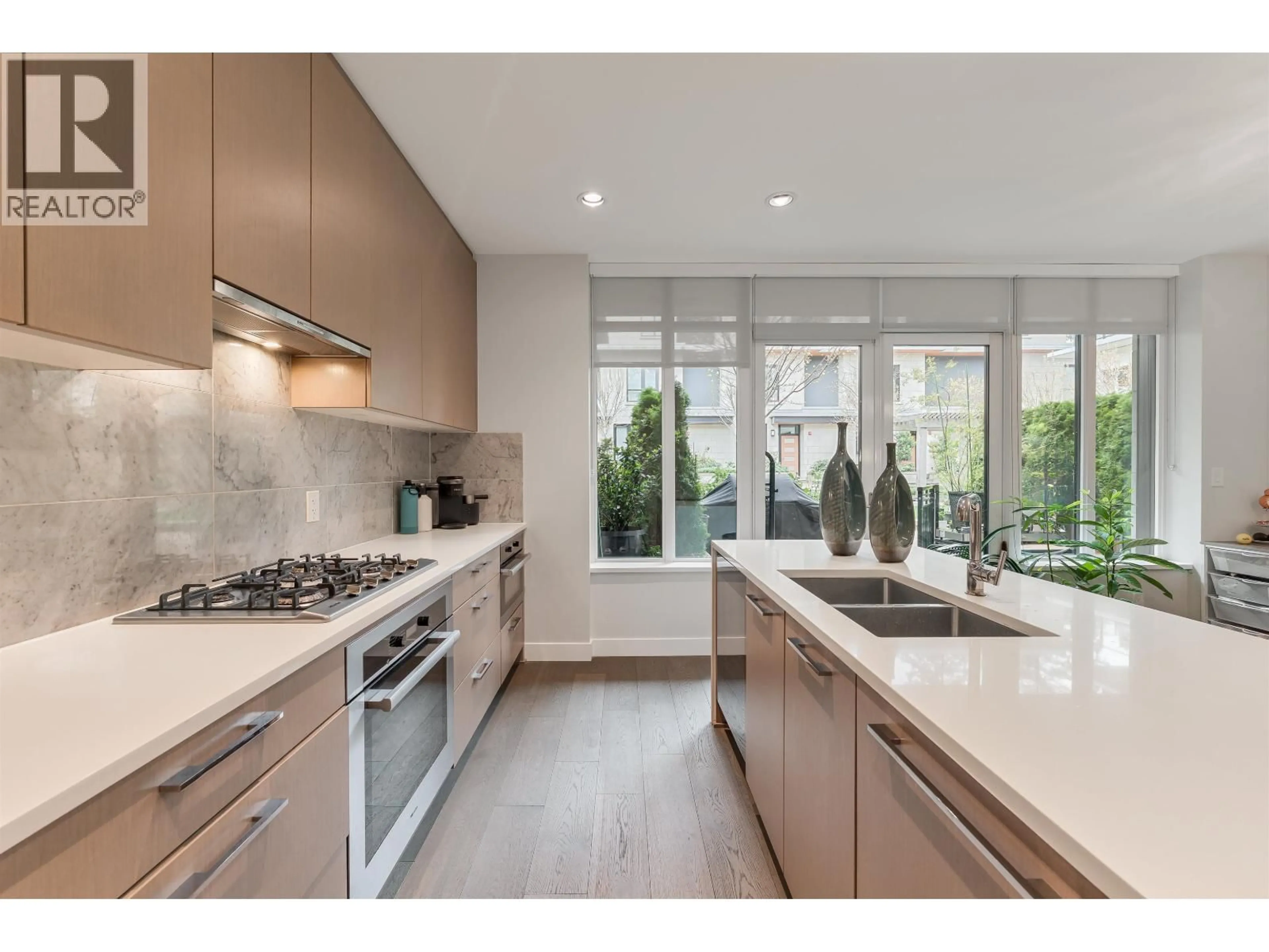 Contemporary kitchen, unknown for 5336 UNIVERSITY BOULEVARD, Vancouver British Columbia V6T0C8