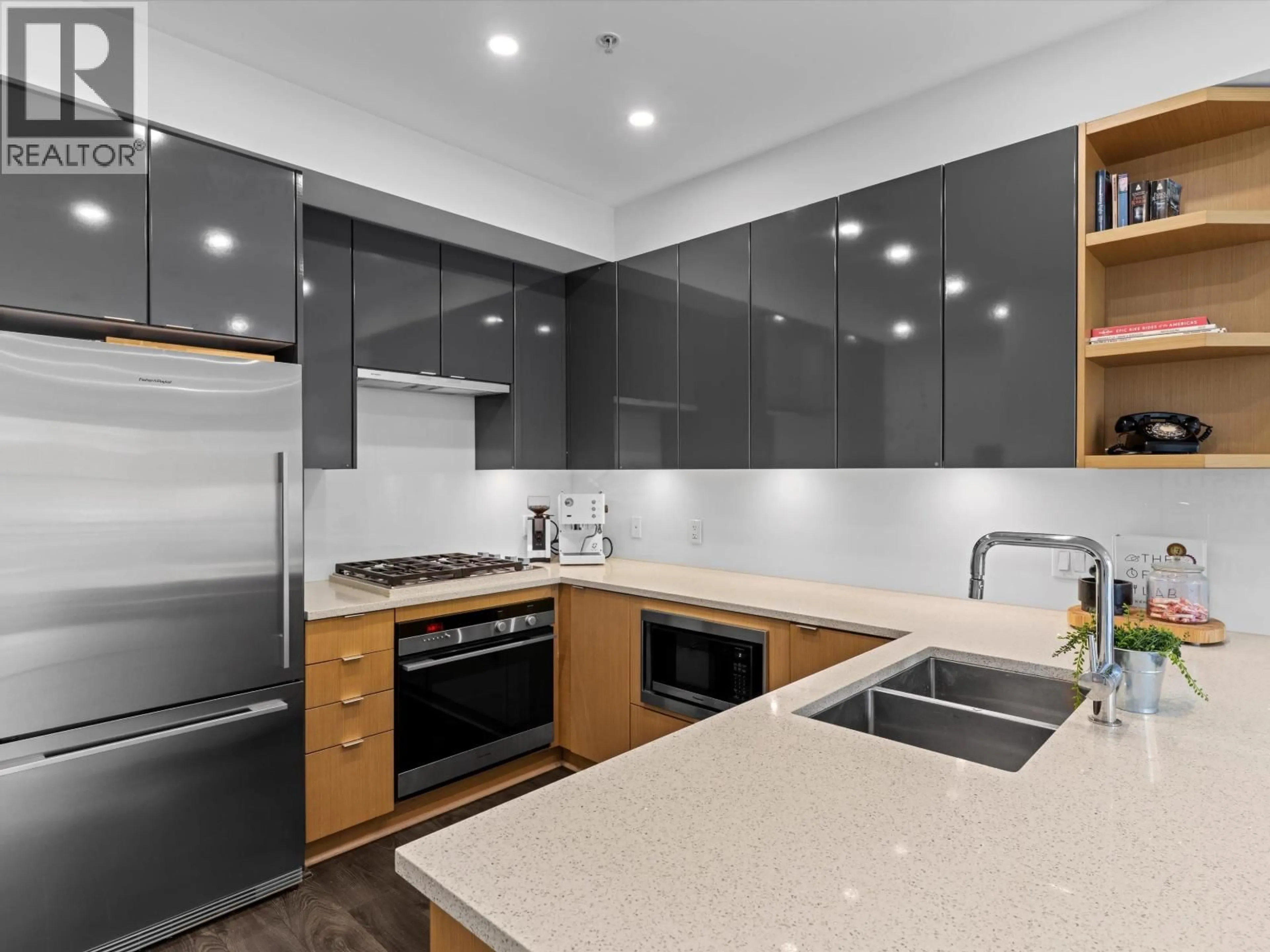 Standard kitchen, unknown for 302 - 2528 COLLINGWOOD STREET, Vancouver British Columbia V6R0C1
