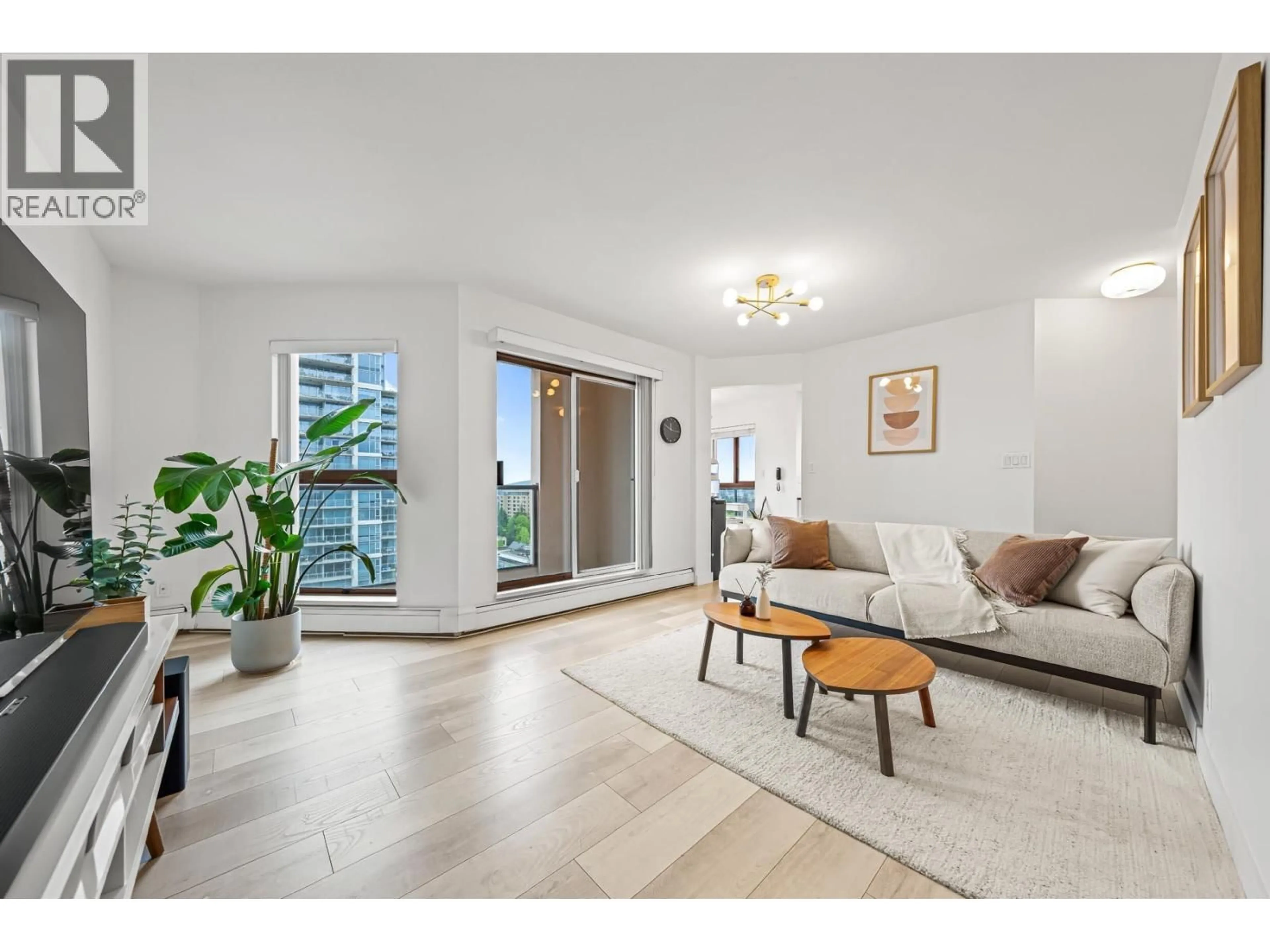 Living room with furniture, unknown for 1705 - 612 FIFTH AVENUE, New Westminster British Columbia V3M1X5
