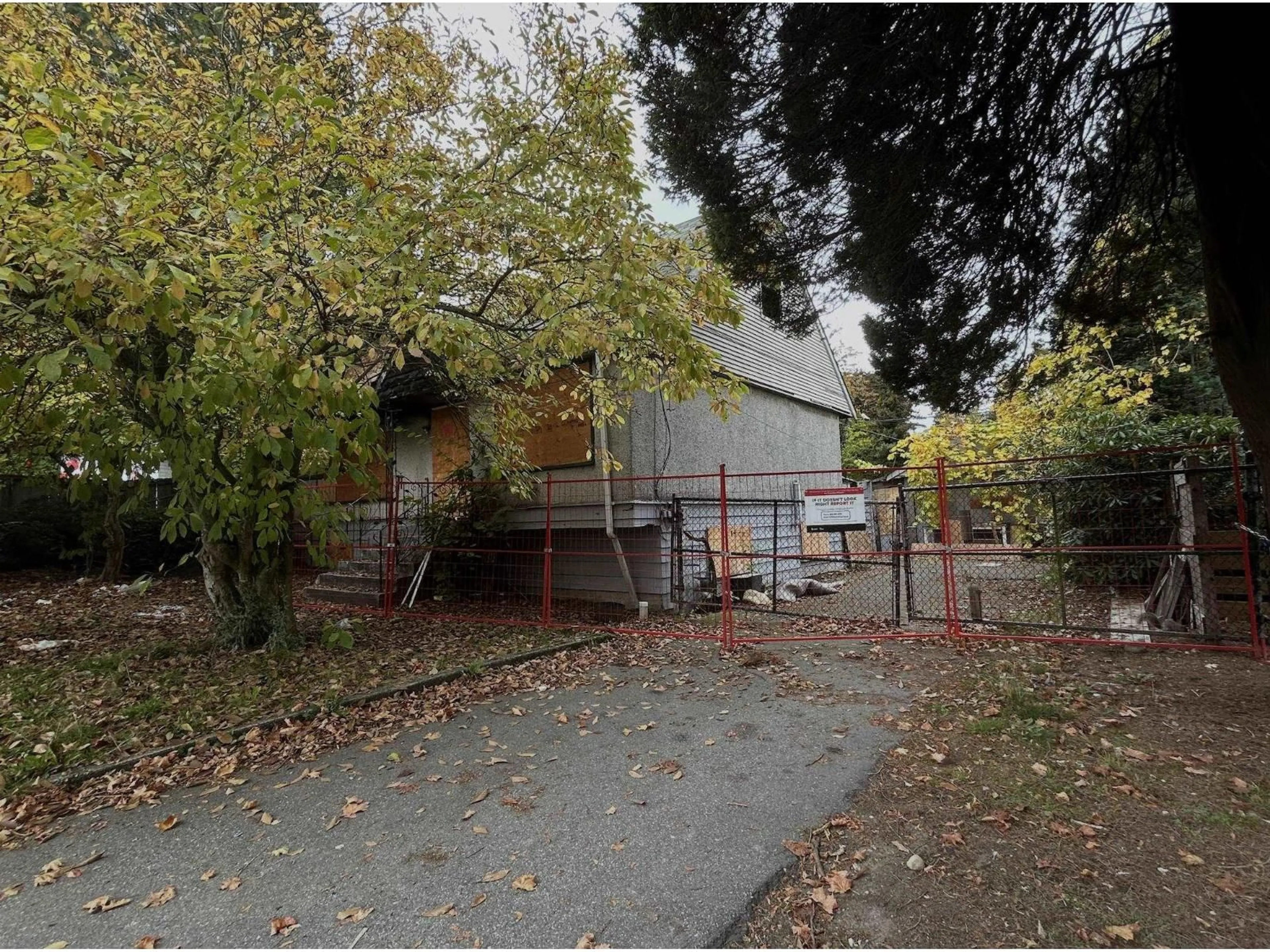 A pic from outside/outdoor area/front of a property/back of a property/a pic from drone, street for 12917 104 AVENUE, Surrey British Columbia V3T1T6