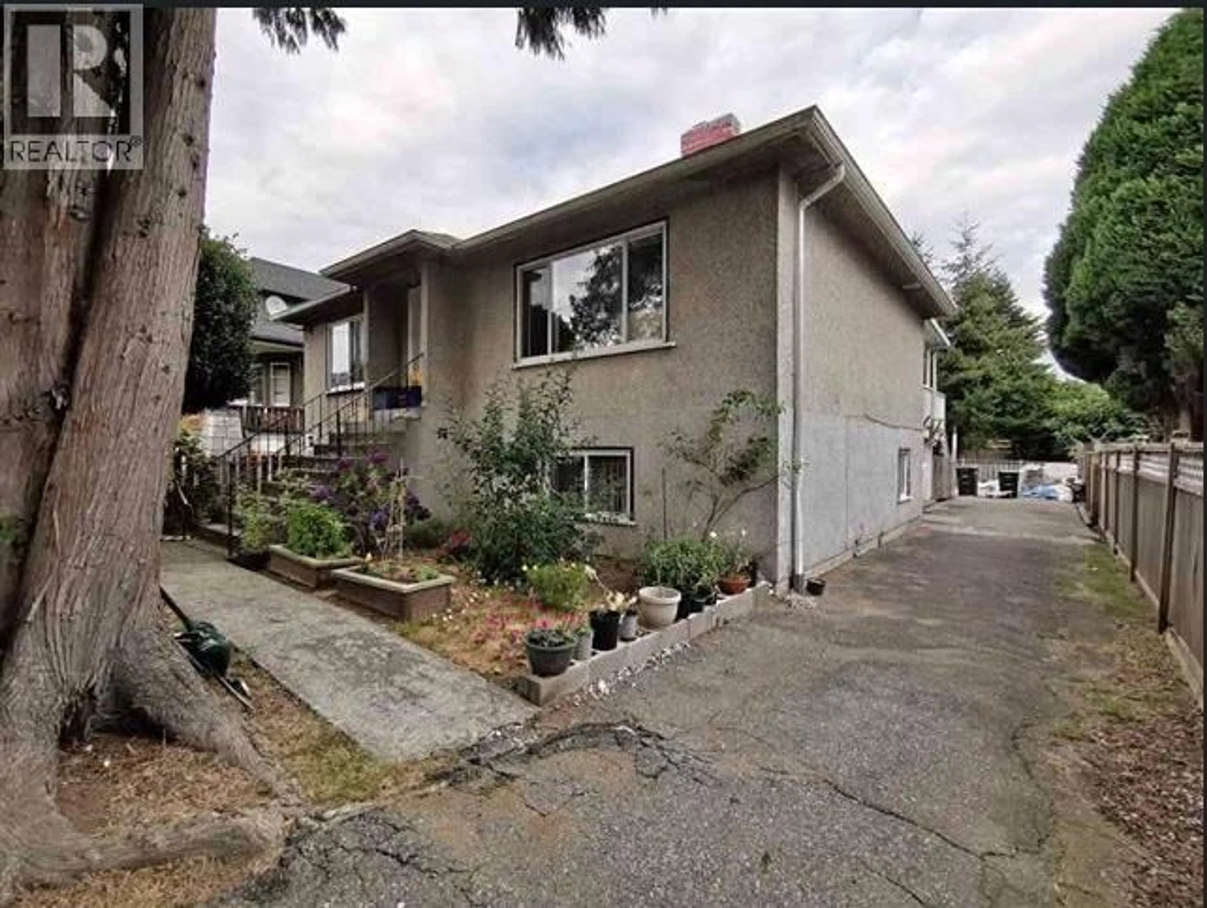 Unknown for 7540 BULLER AVENUE, Burnaby British Columbia V5J4S8