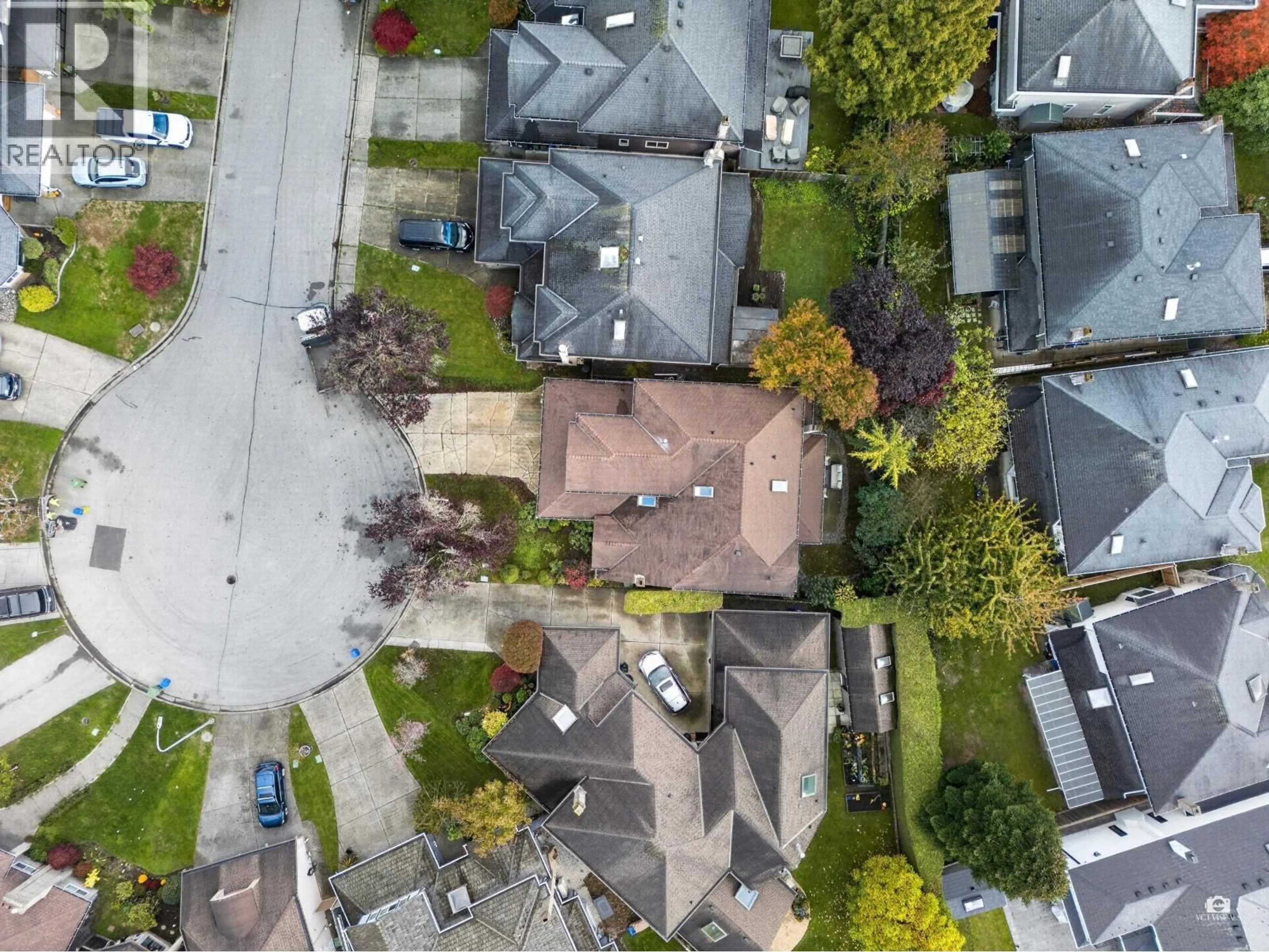 A pic from outside/outdoor area/front of a property/back of a property/a pic from drone, street for 12051 IMPERIAL DRIVE, Richmond British Columbia V7E6J5