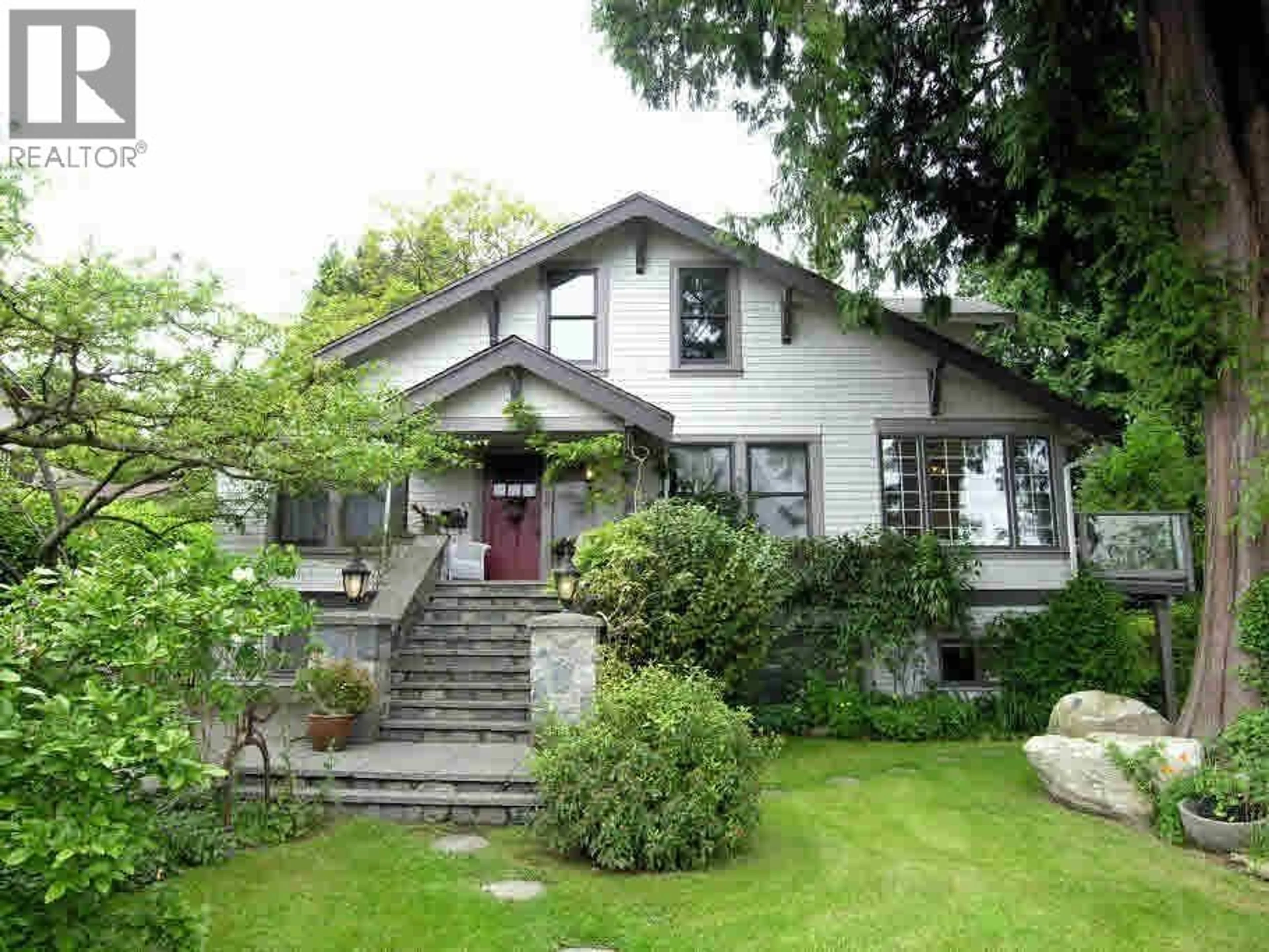 Unknown for 2356 CHESTERFIELD AVENUE, North Vancouver British Columbia V7M2R1