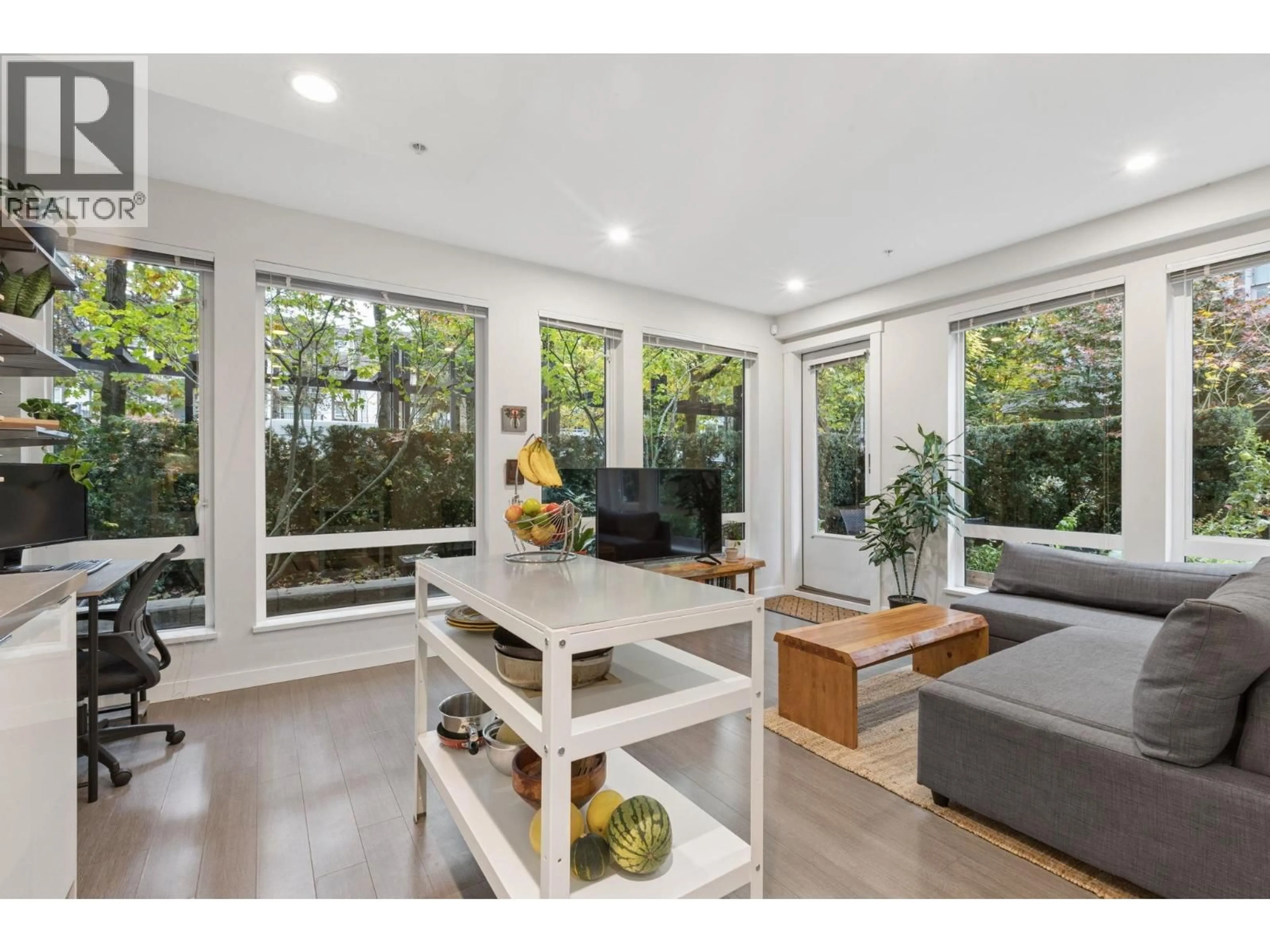 Living room with furniture, unknown for 113 - 277 1ST STREET, North Vancouver British Columbia V7M0E8
