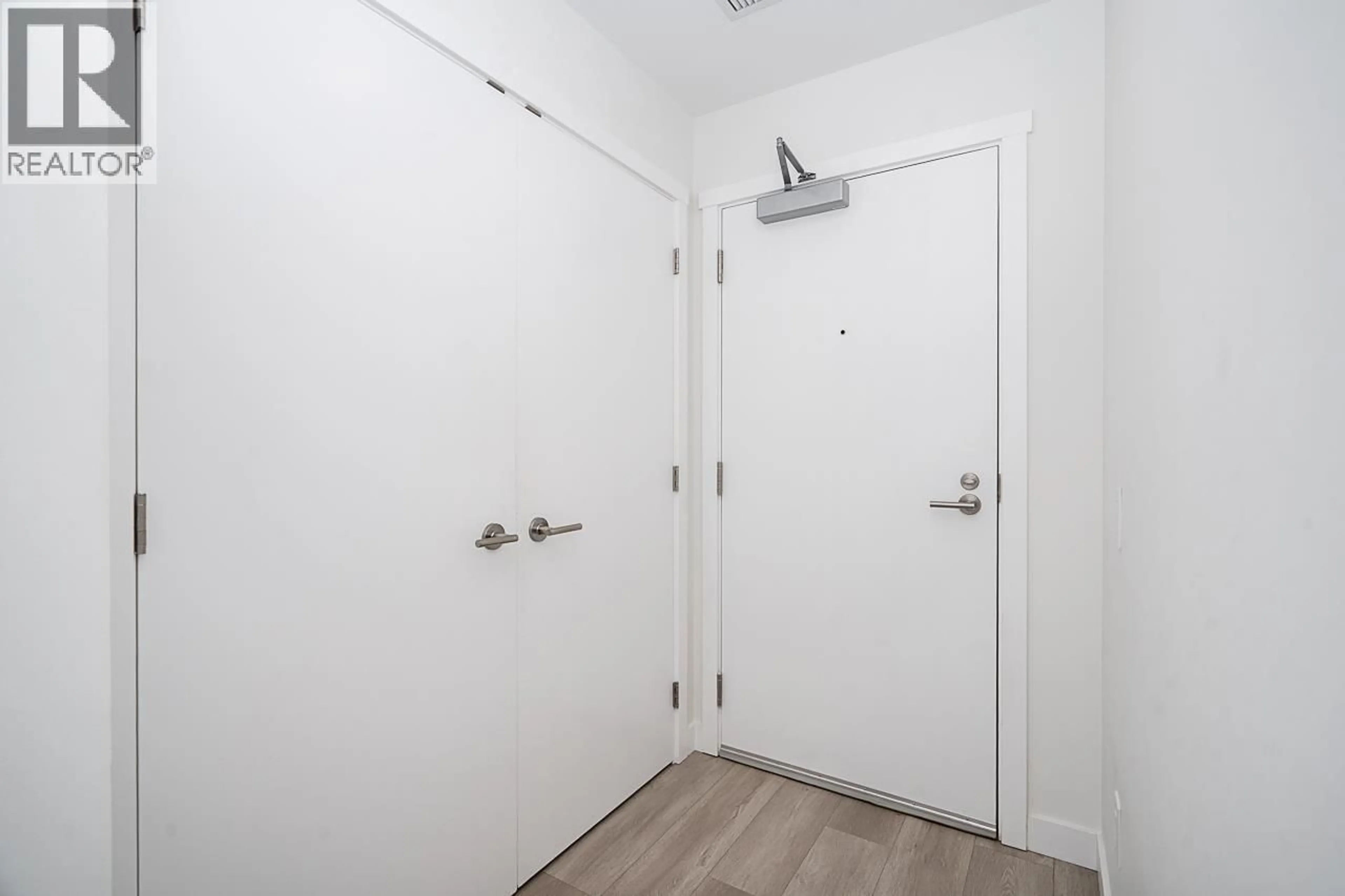Unknown for 710 - 626 CLAREMONT STREET, Coquitlam British Columbia V3J0T1