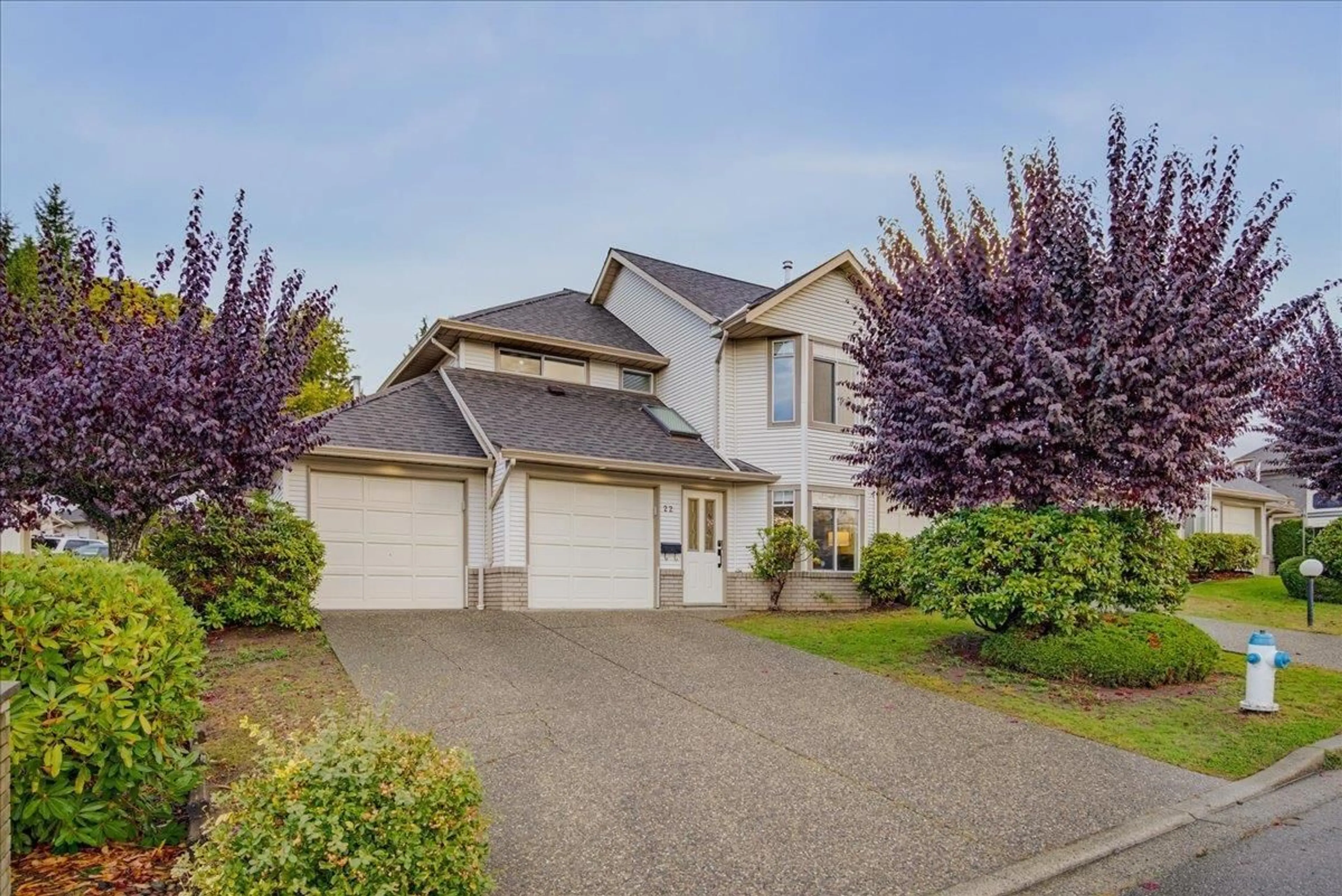 Home with vinyl exterior material, street for 22 - 32361 MCRAE AVENUE, Mission British Columbia V2V4X7