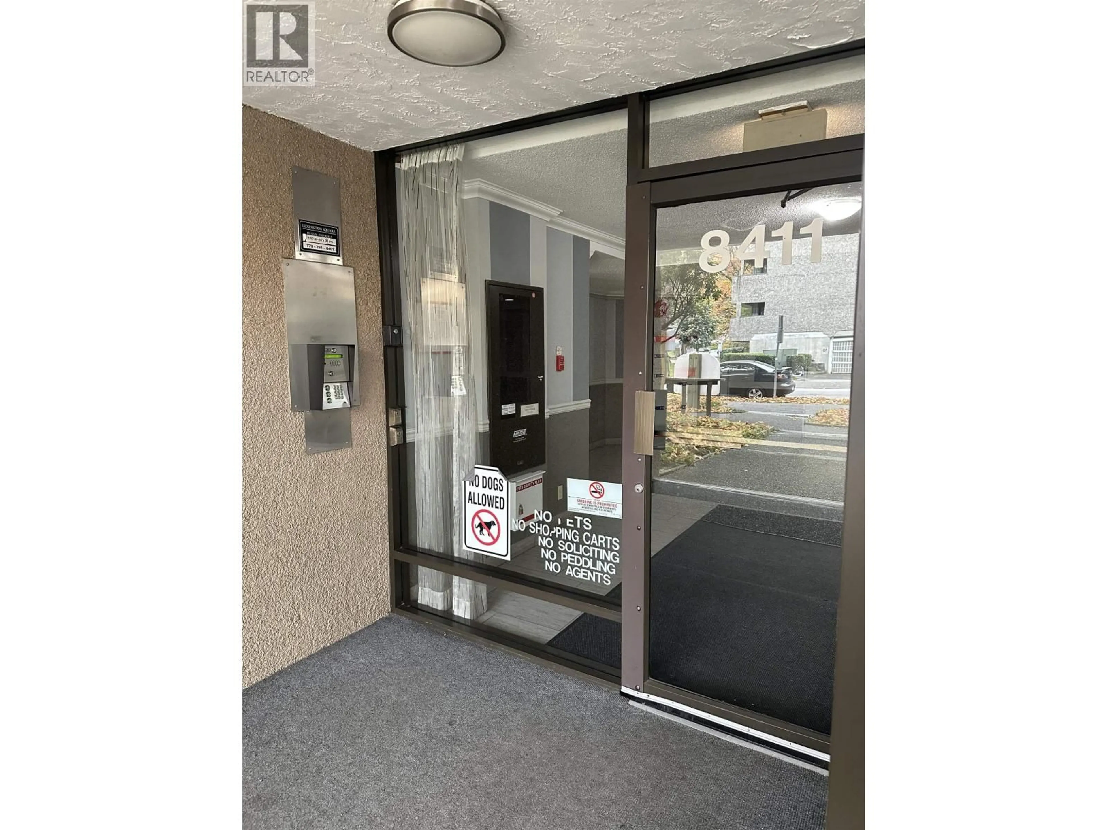 Indoor foyer for 318 - 8411 ACKROYD ROAD, Richmond British Columbia V6X3E6