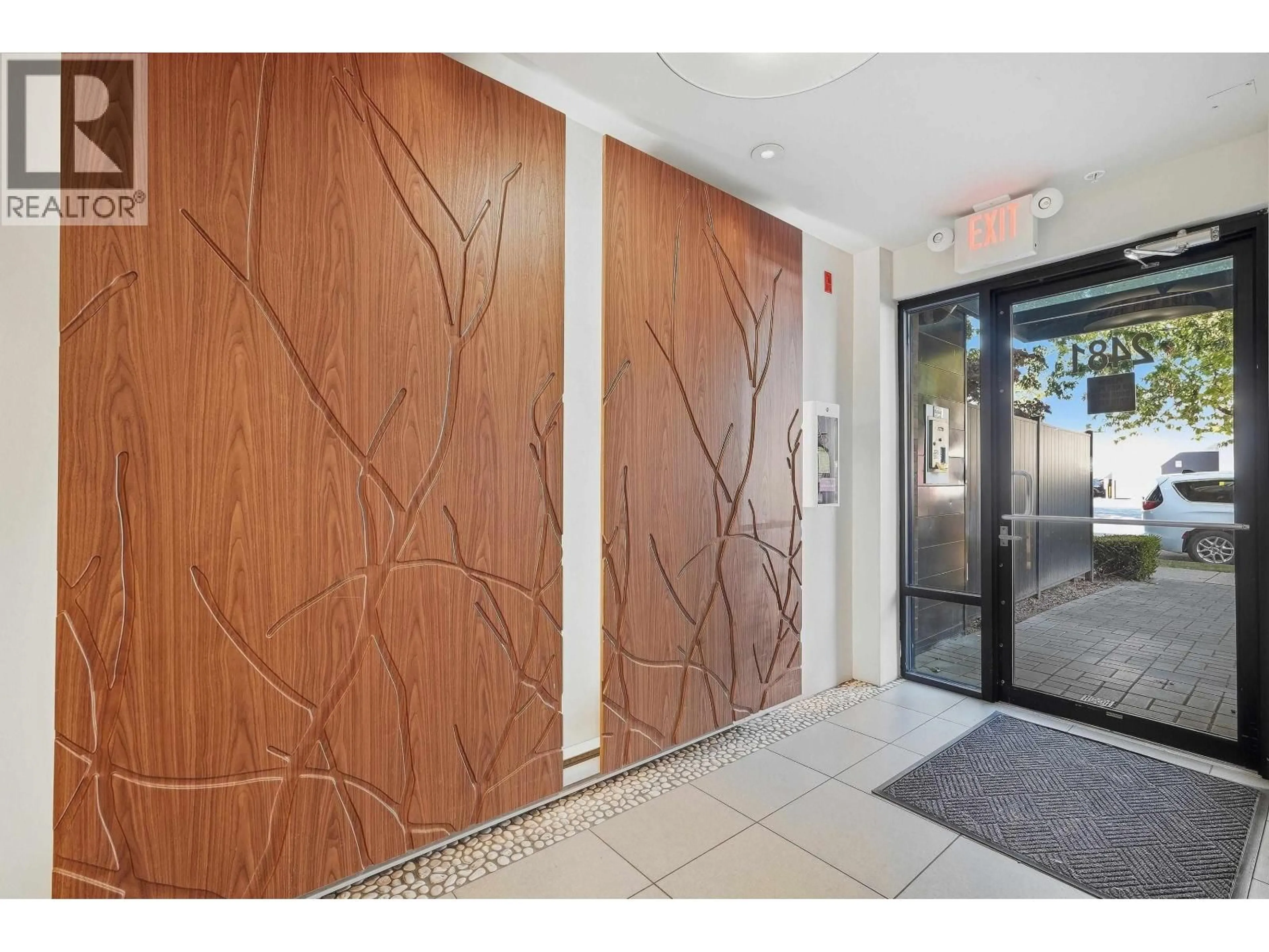 Indoor foyer for 203 - 2481 WATERLOO STREET, Vancouver British Columbia V6R3H4