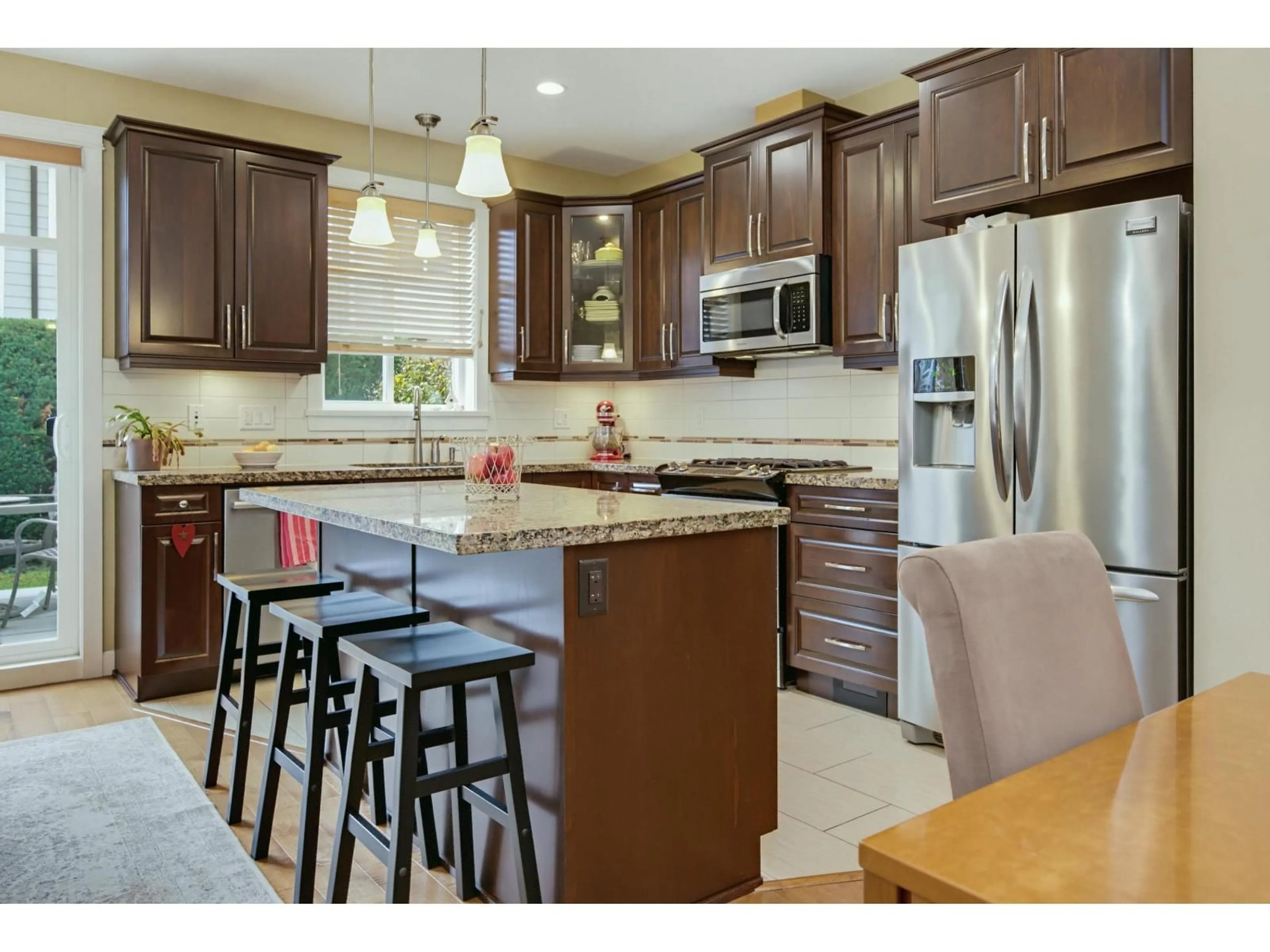 Open concept kitchen, ceramic/tile floor for 110 - 8068 207 STREET, Langley British Columbia V2Y0M9