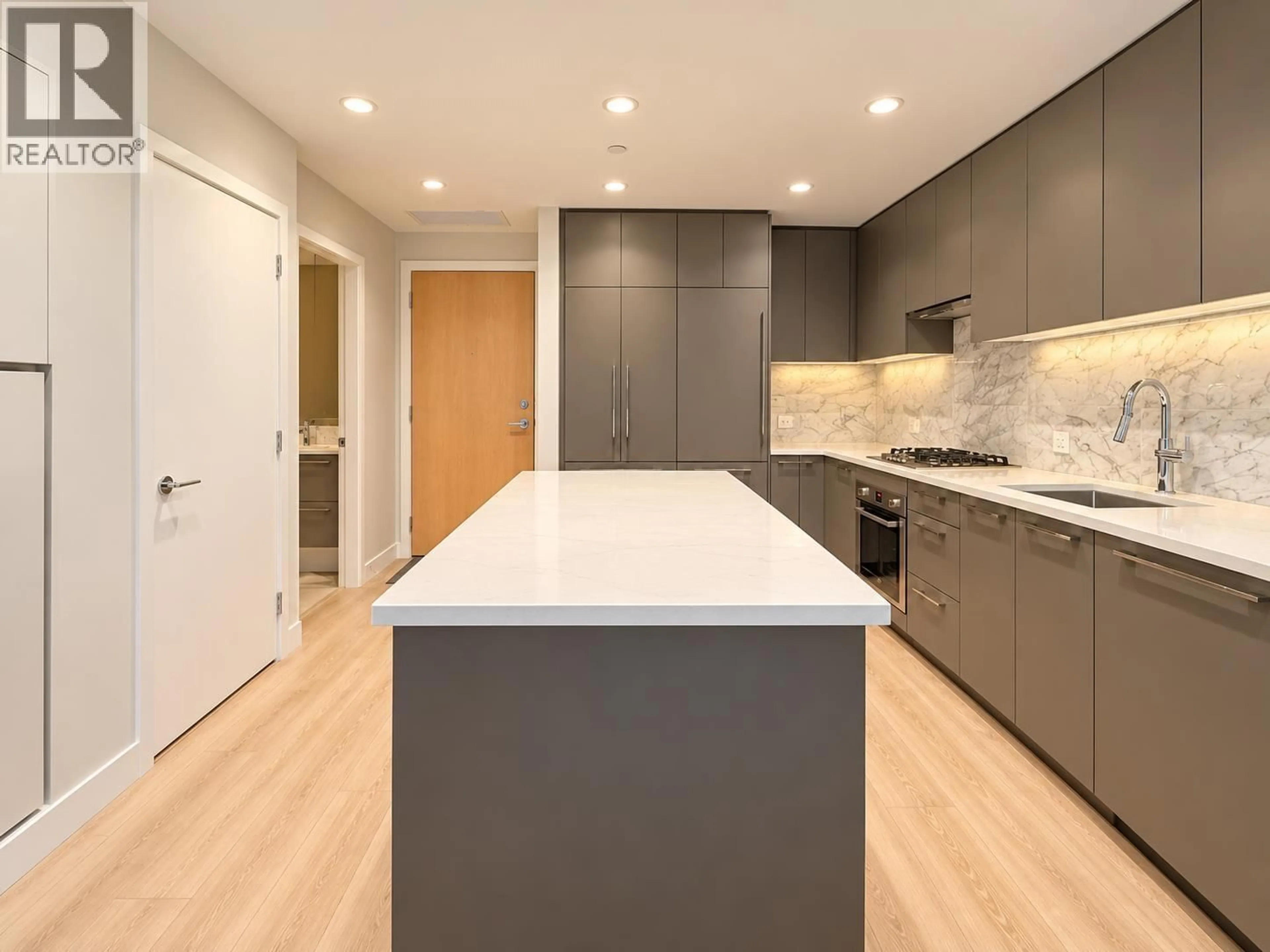 Contemporary kitchen, unknown for 407 - 5380 CROOKED BRANCH ROAD, Vancouver British Columbia V6T0E5