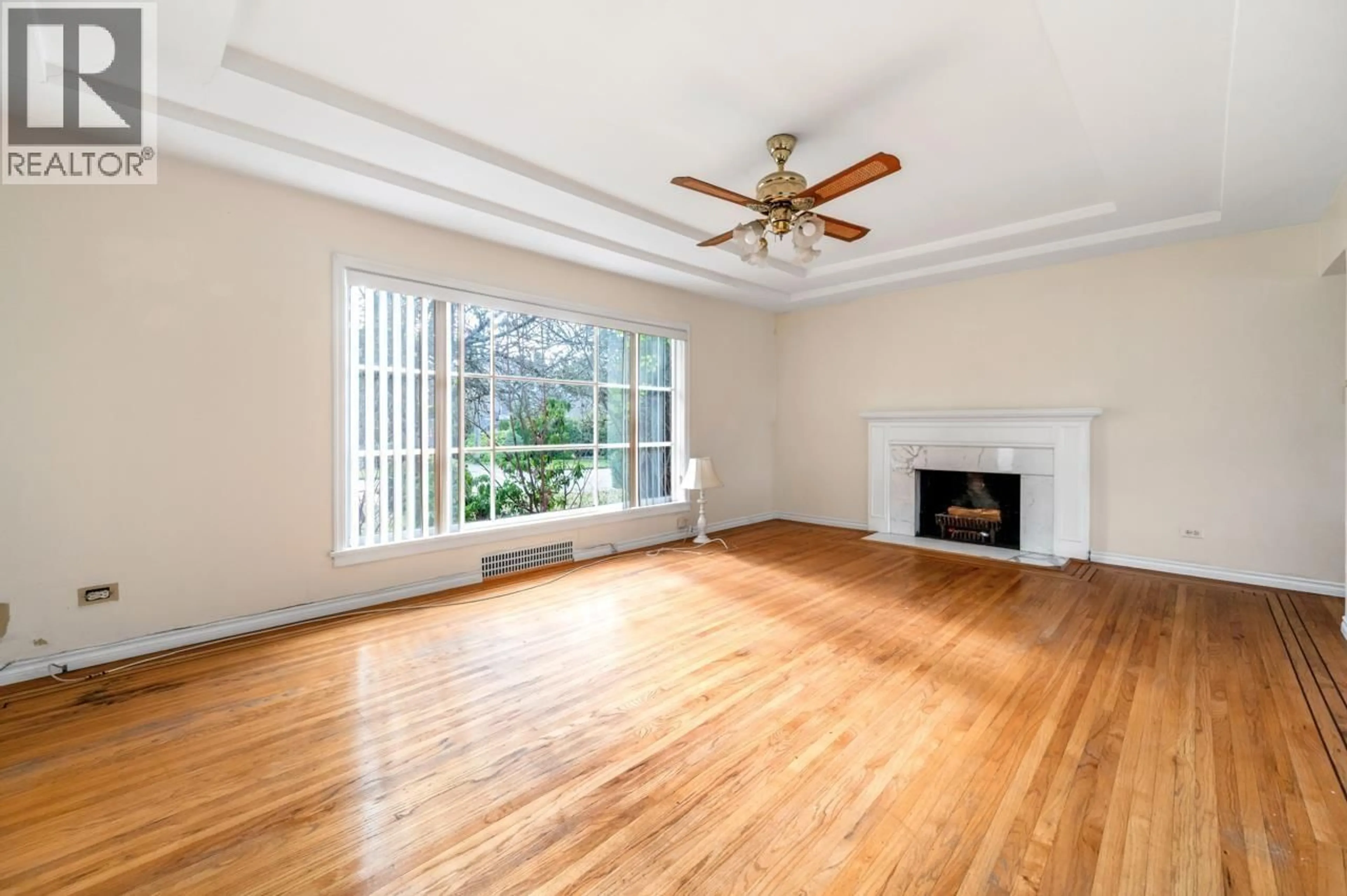 A pic of a room for 1441 49TH AVENUE, Vancouver British Columbia V6M2R4