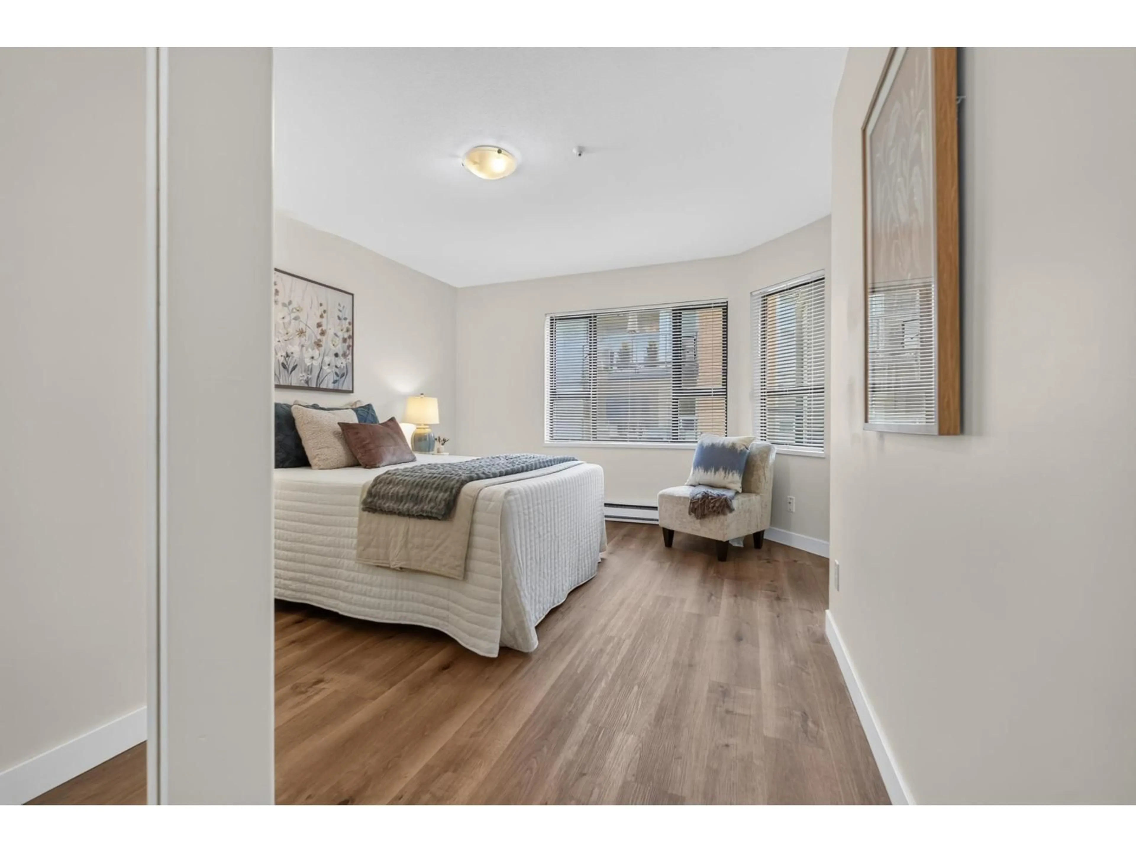 A pic of a room for 201 - 15241 18 AVENUE, Surrey British Columbia V4A1W9
