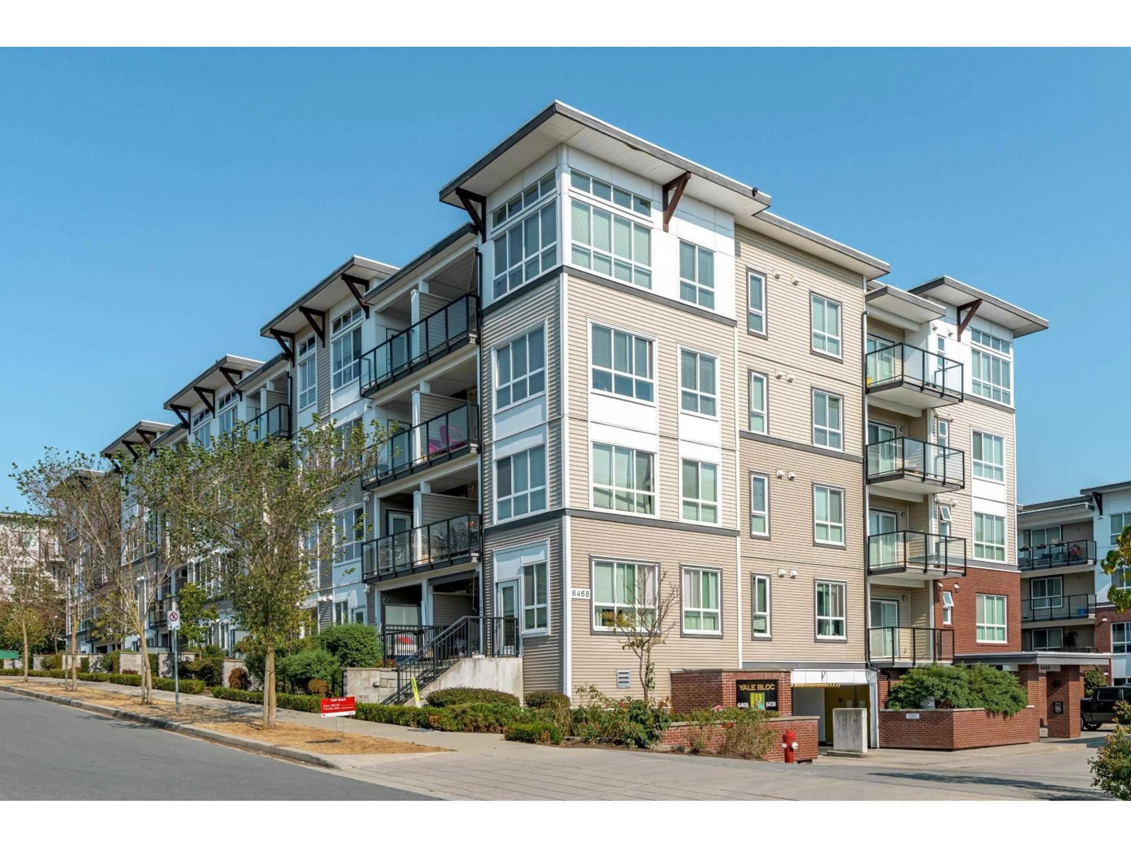 Unknown for 110 - 6468 195A STREET, Surrey British Columbia V4N6R6