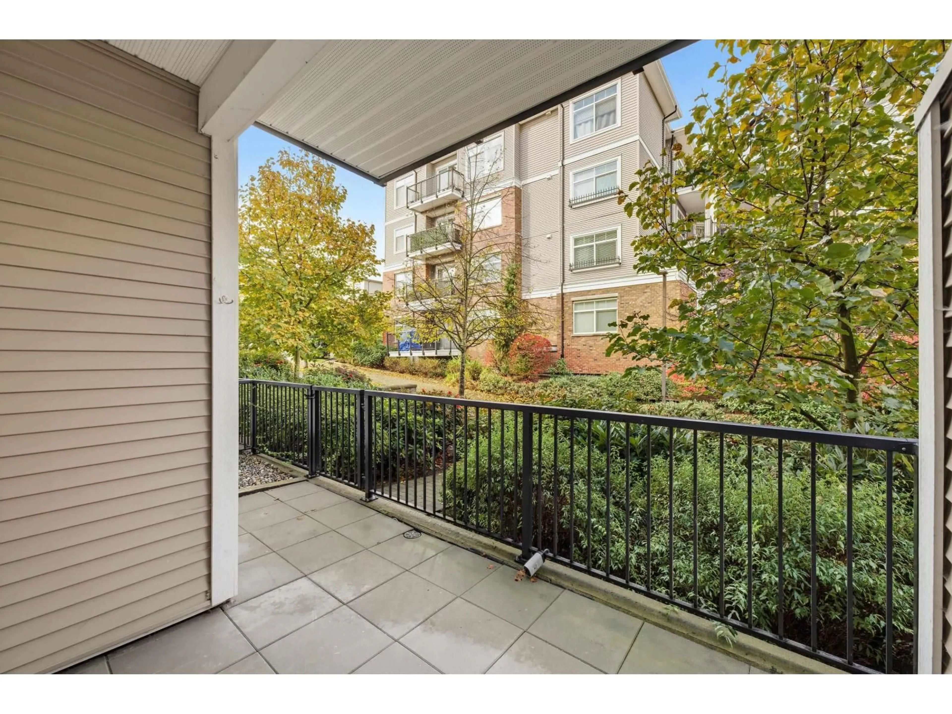 Patio, unknown for 110 - 6468 195A STREET, Surrey British Columbia V4N6R6