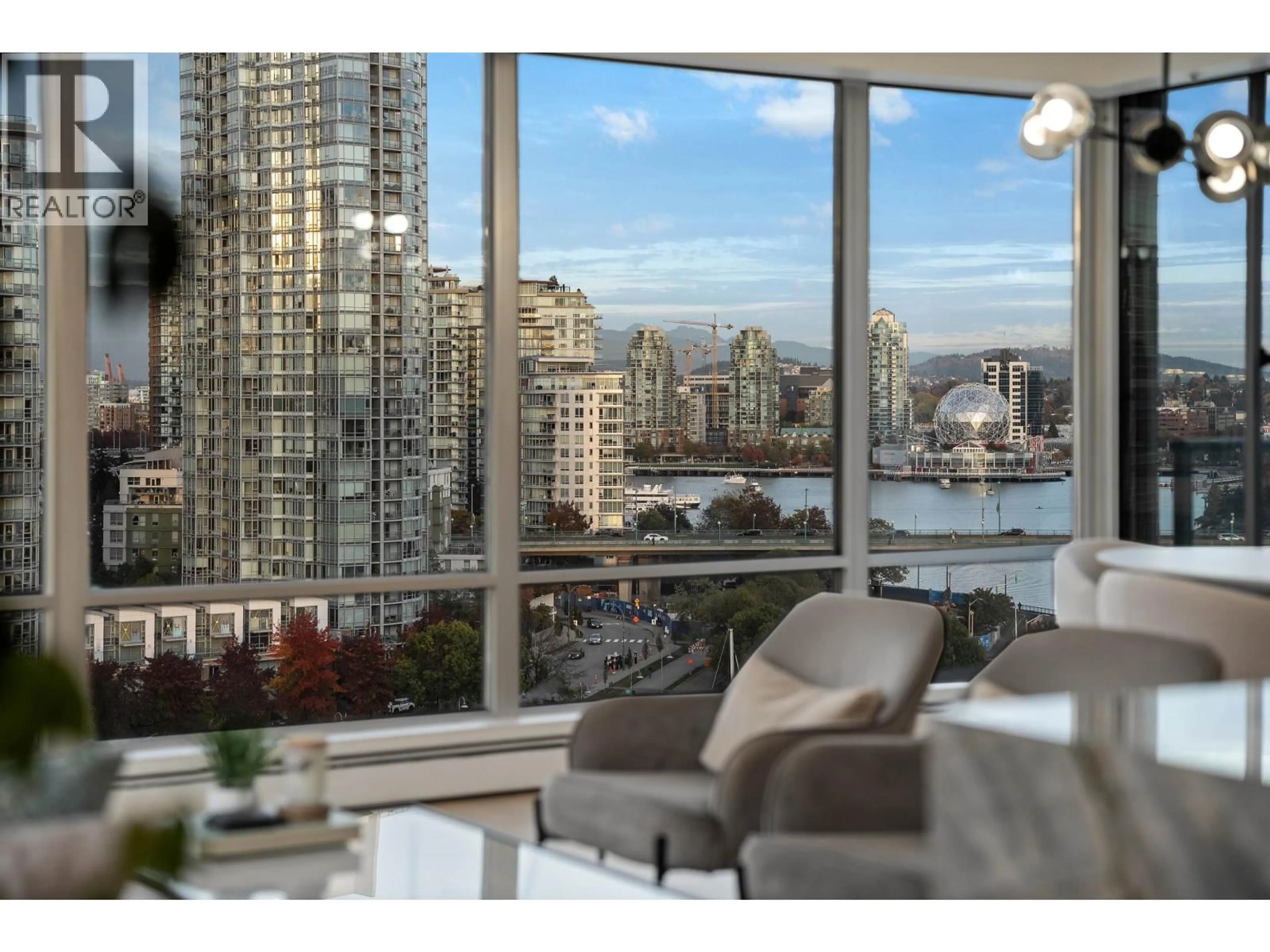 Unknown for 1706 - 1228 MARINASIDE CRESCENT, Vancouver British Columbia V6Z2W4