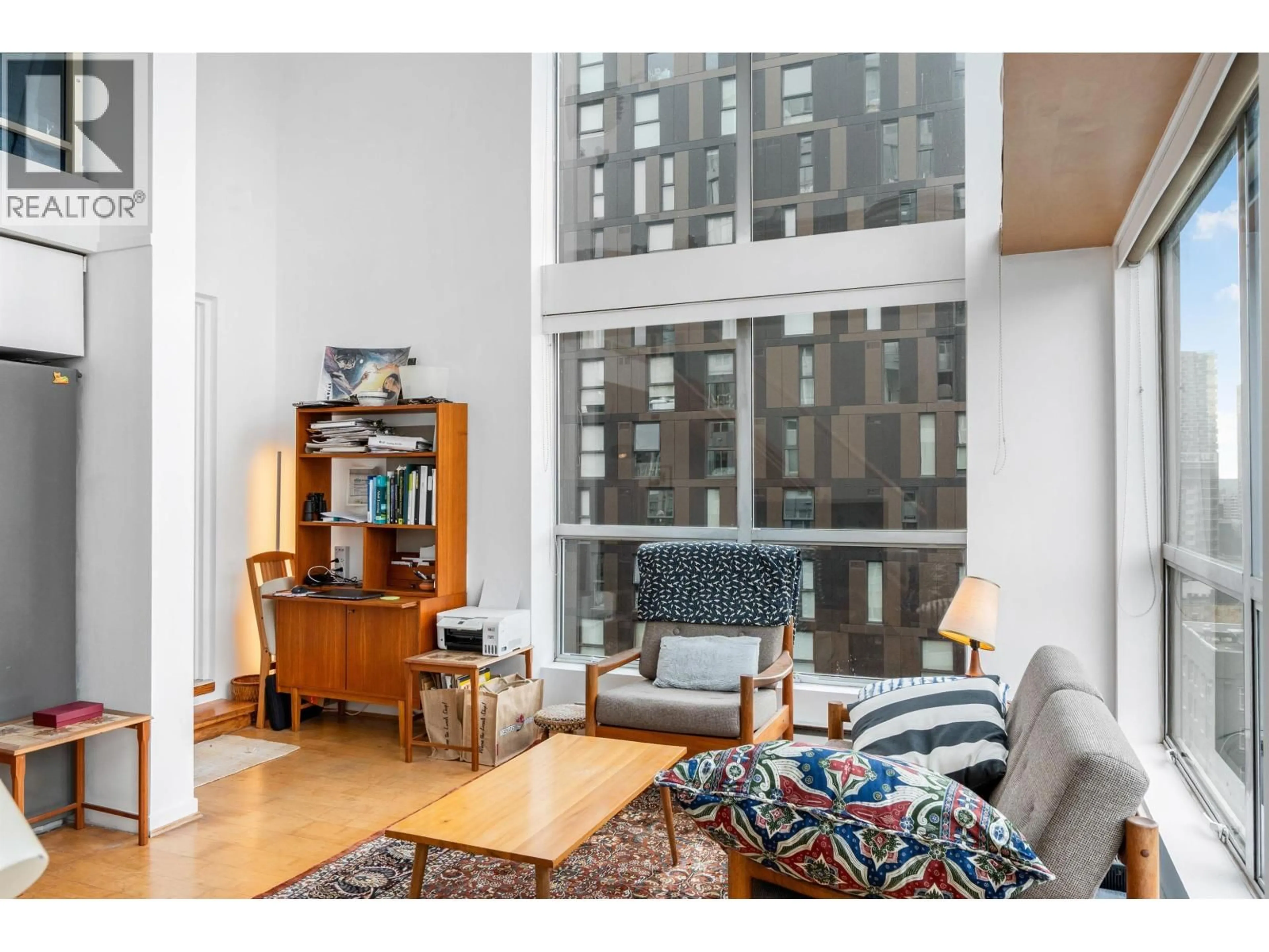 Living room with furniture, unknown for 805 - 933 SEYMOUR STREET, Vancouver British Columbia V6B6L6