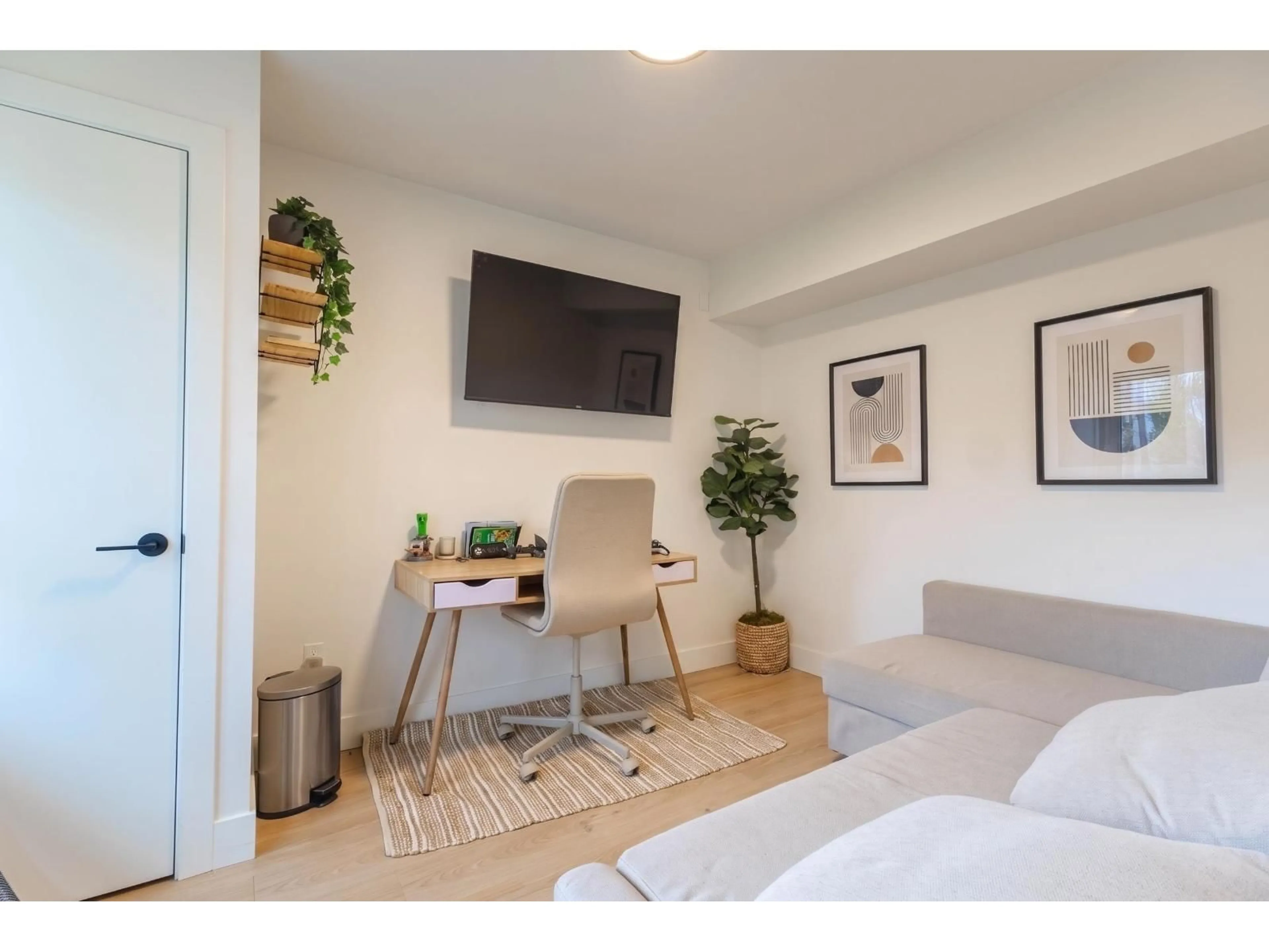 A pic of a room for 41 - 7670 207 STREET, Langley British Columbia V2Y3N7