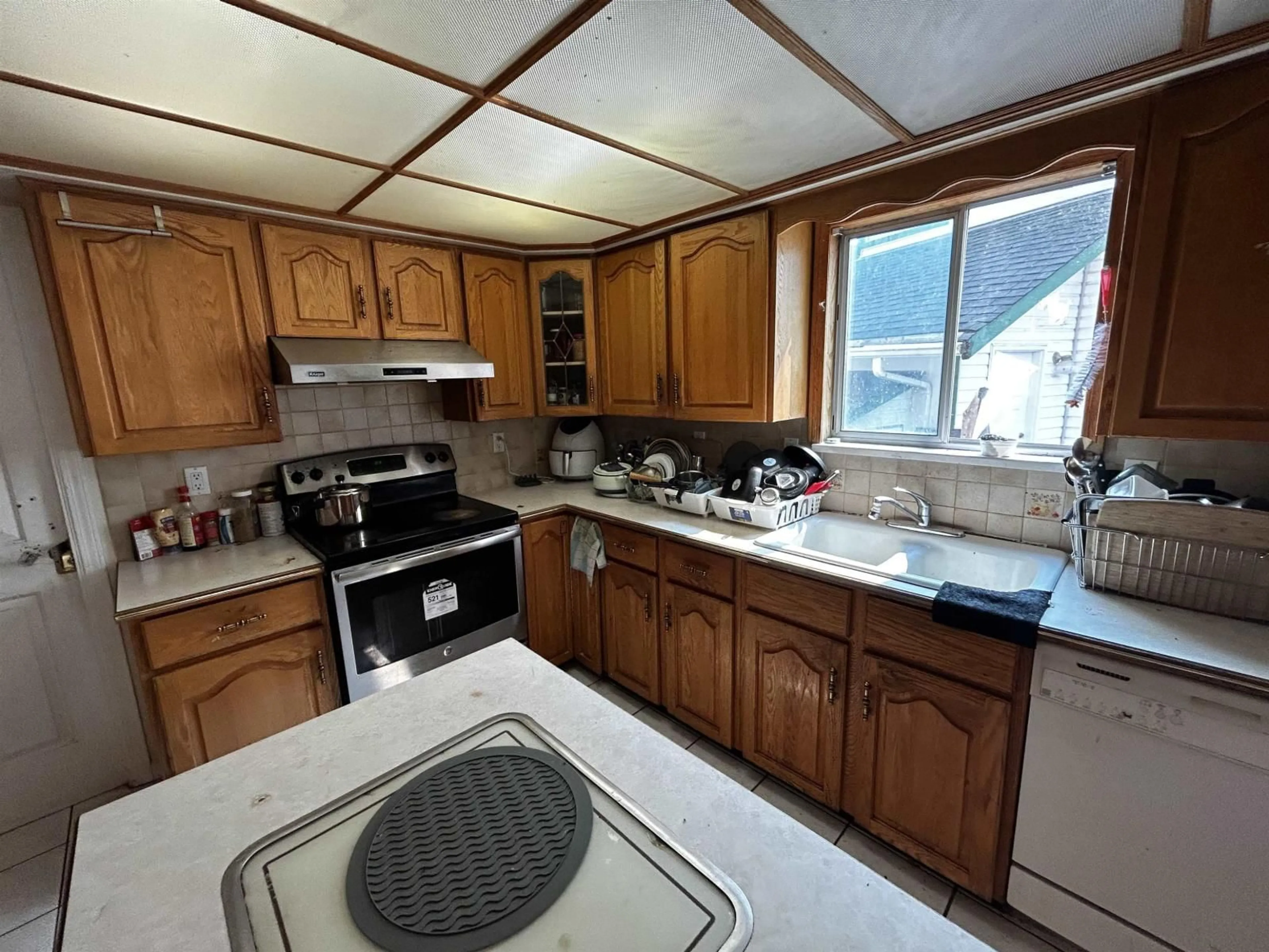 Standard kitchen, unknown for 6798 NICHOLSON ROAD, Delta British Columbia V4E3M5