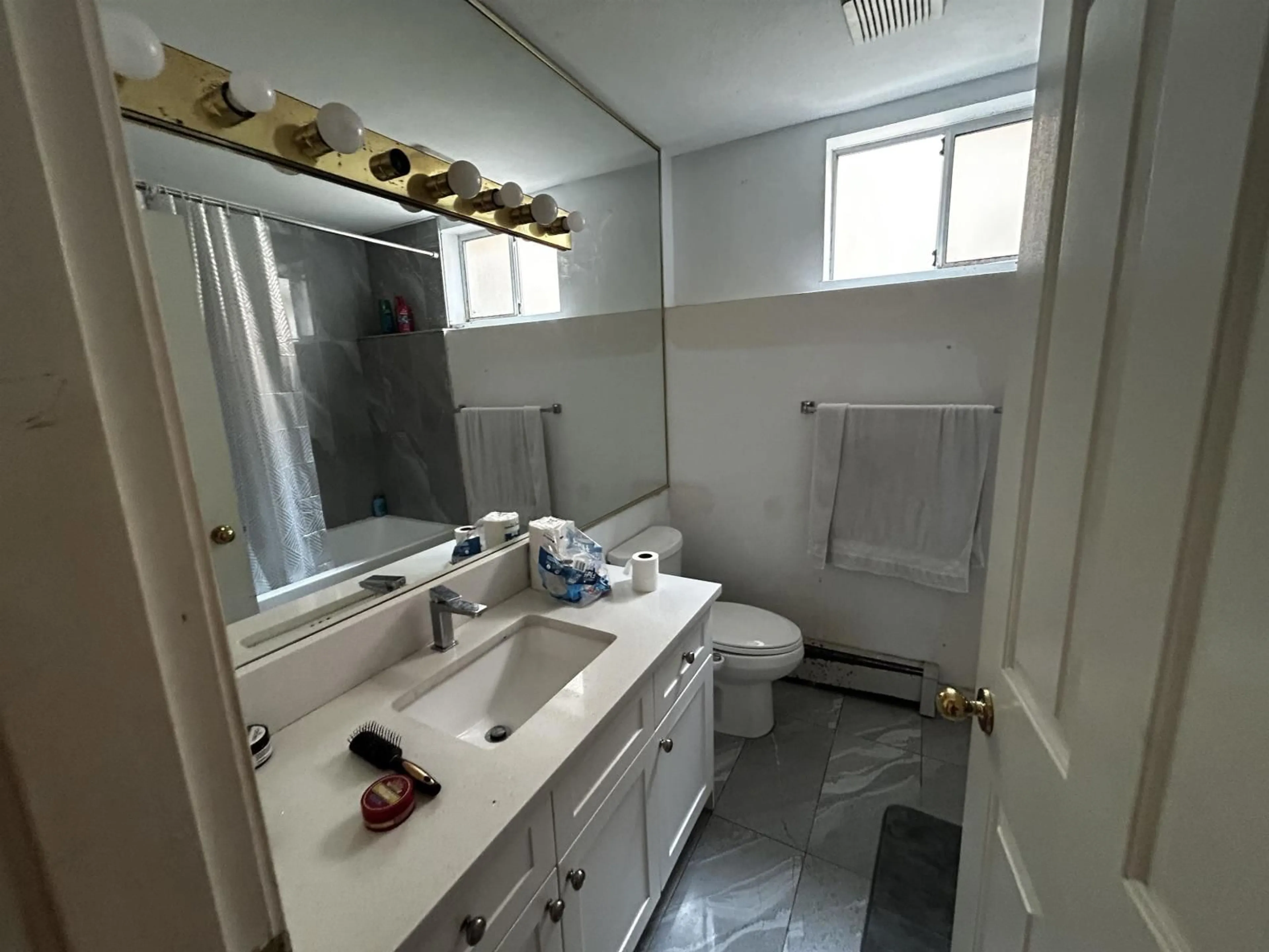 Standard bathroom, unknown for 6798 NICHOLSON ROAD, Delta British Columbia V4E3M5