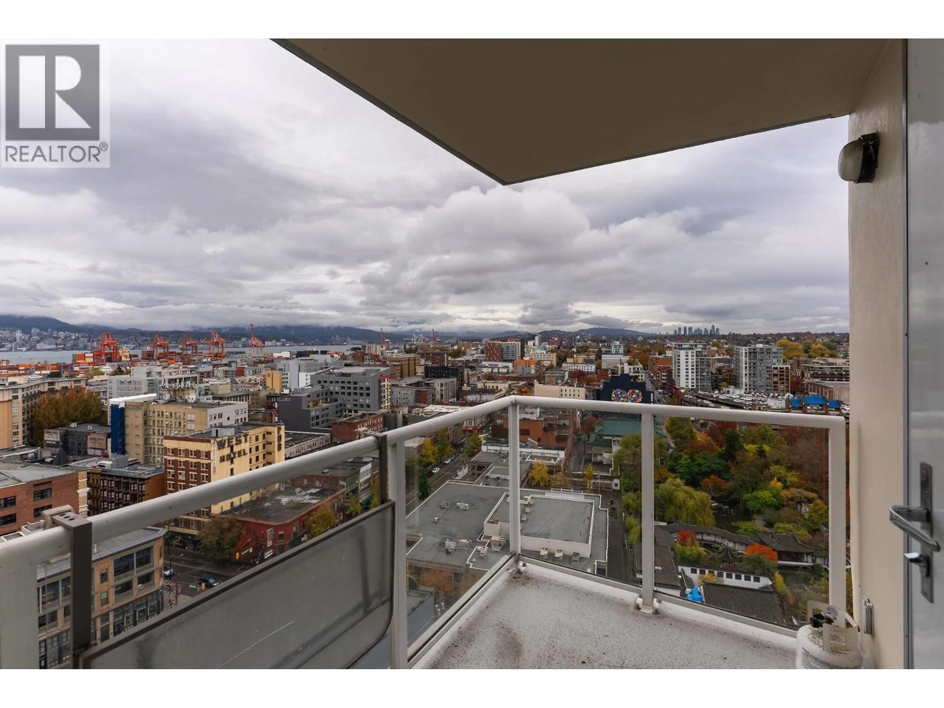 Unknown for 550 TAYLOR STREET, Vancouver British Columbia V6B1R1
