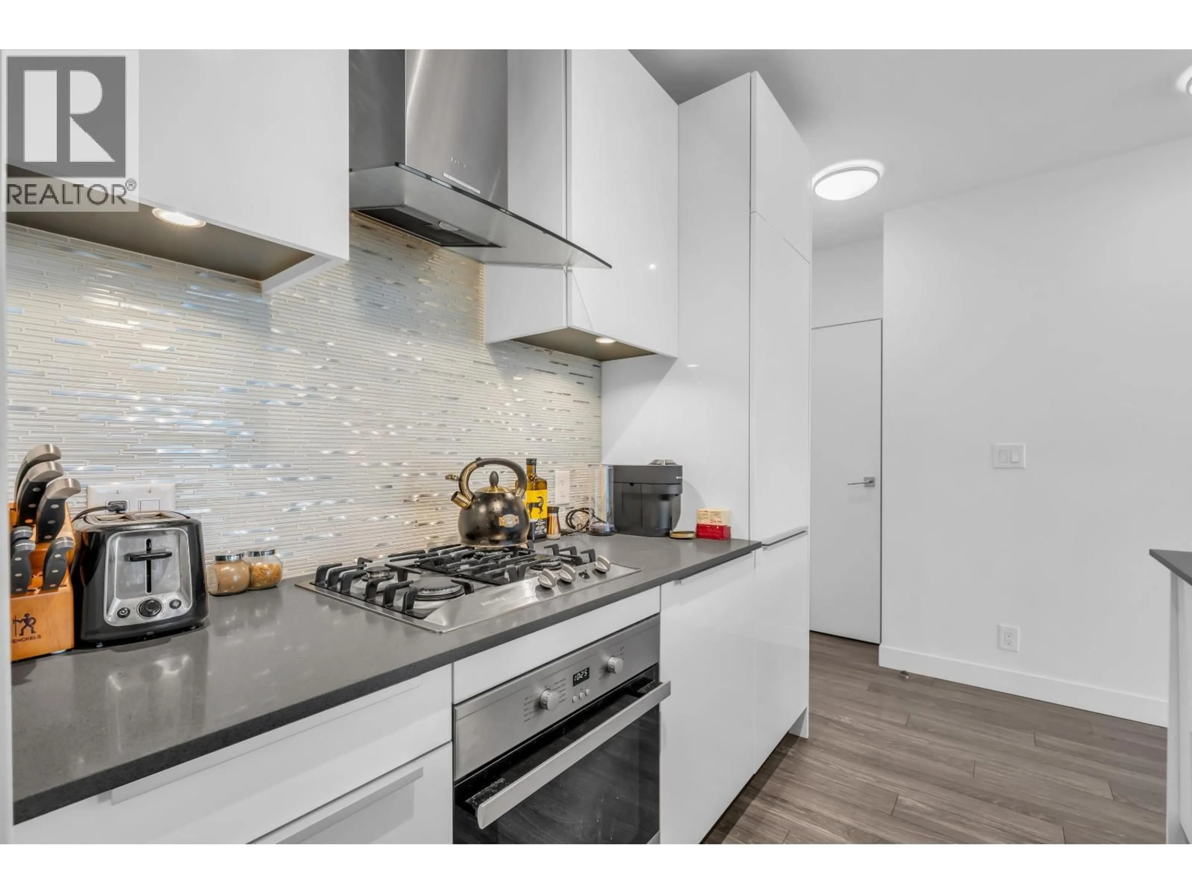 Standard kitchen, unknown for 3007 - 1283 HOWE STREET, Vancouver British Columbia V6Z0E3