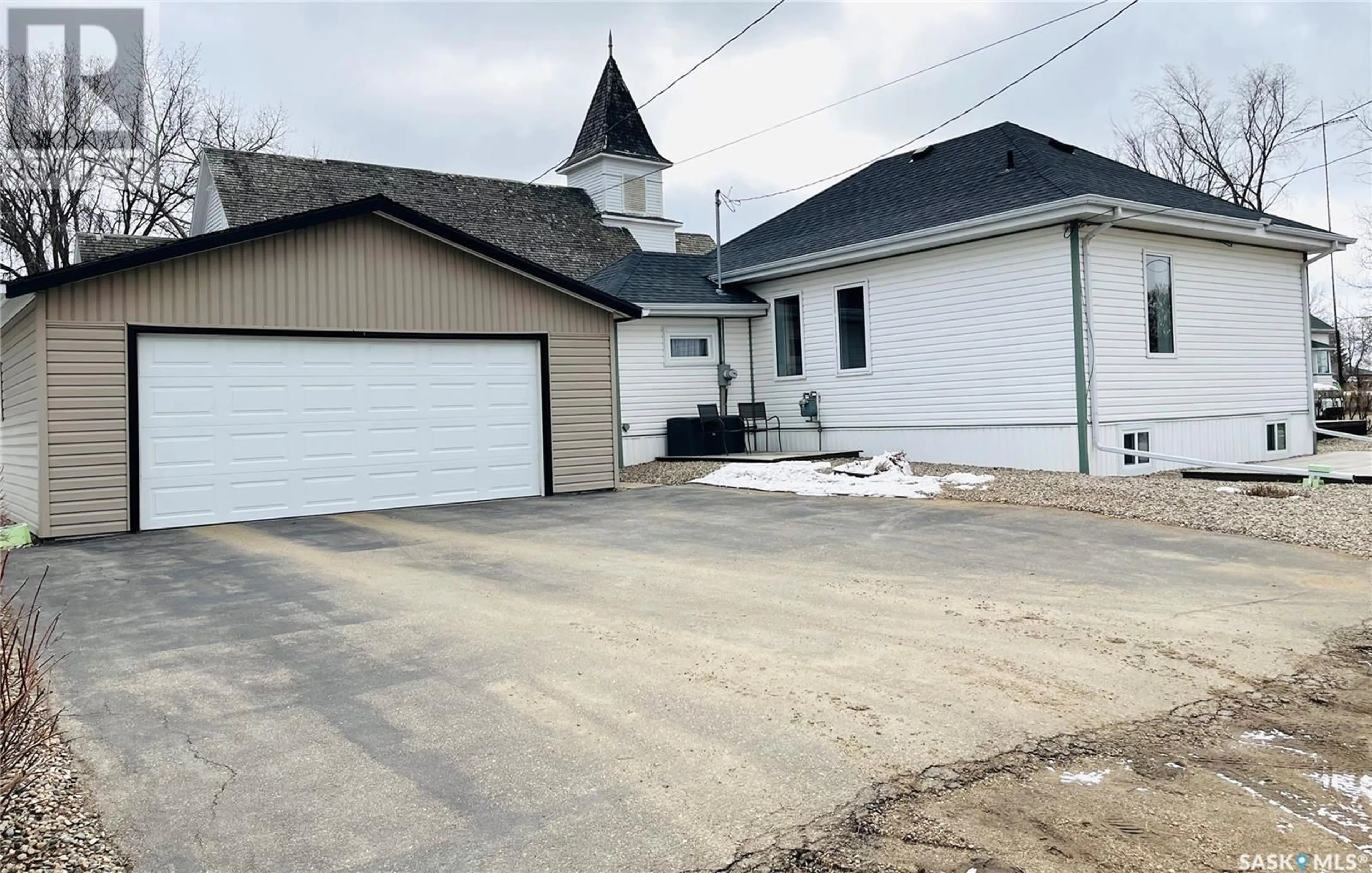 Unknown for 305 1ST AVENUE, Kyle Saskatchewan S0L1T0