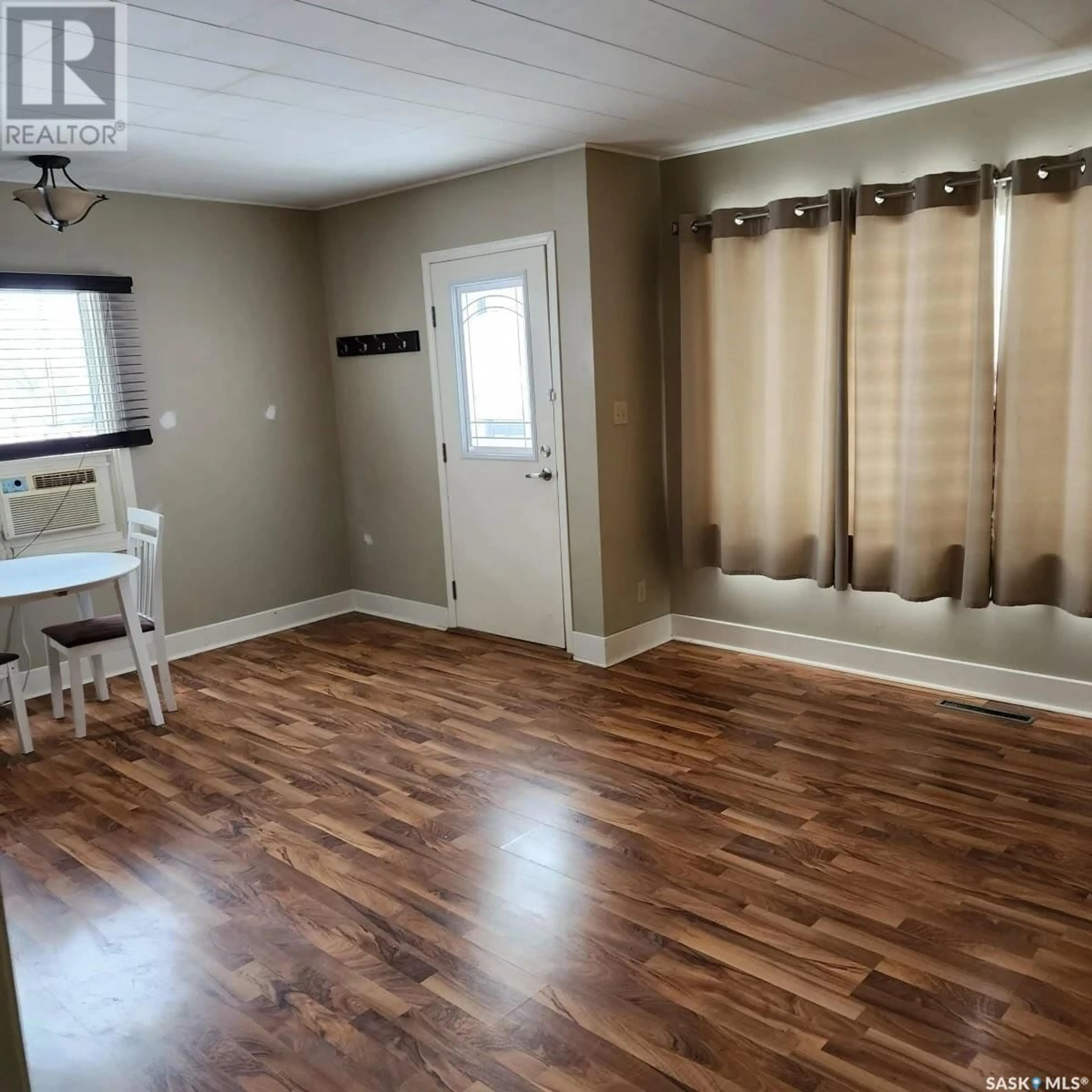A pic of a room for 375 22ND STREET, Prince Albert Saskatchewan S6V4K5