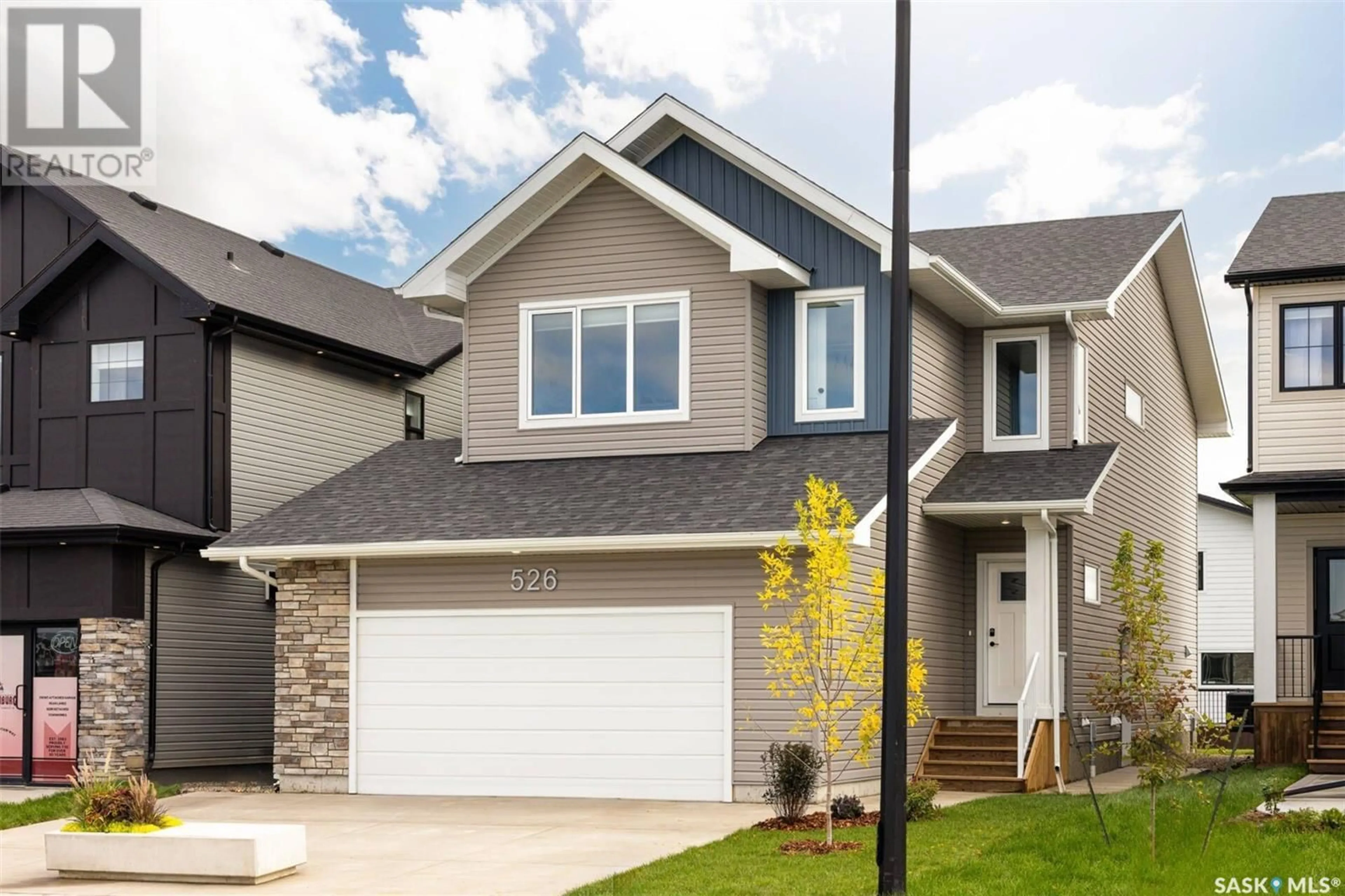 Home with vinyl exterior material, street for 262 PEPPER COURT, Saskatoon Saskatchewan S7V1S7