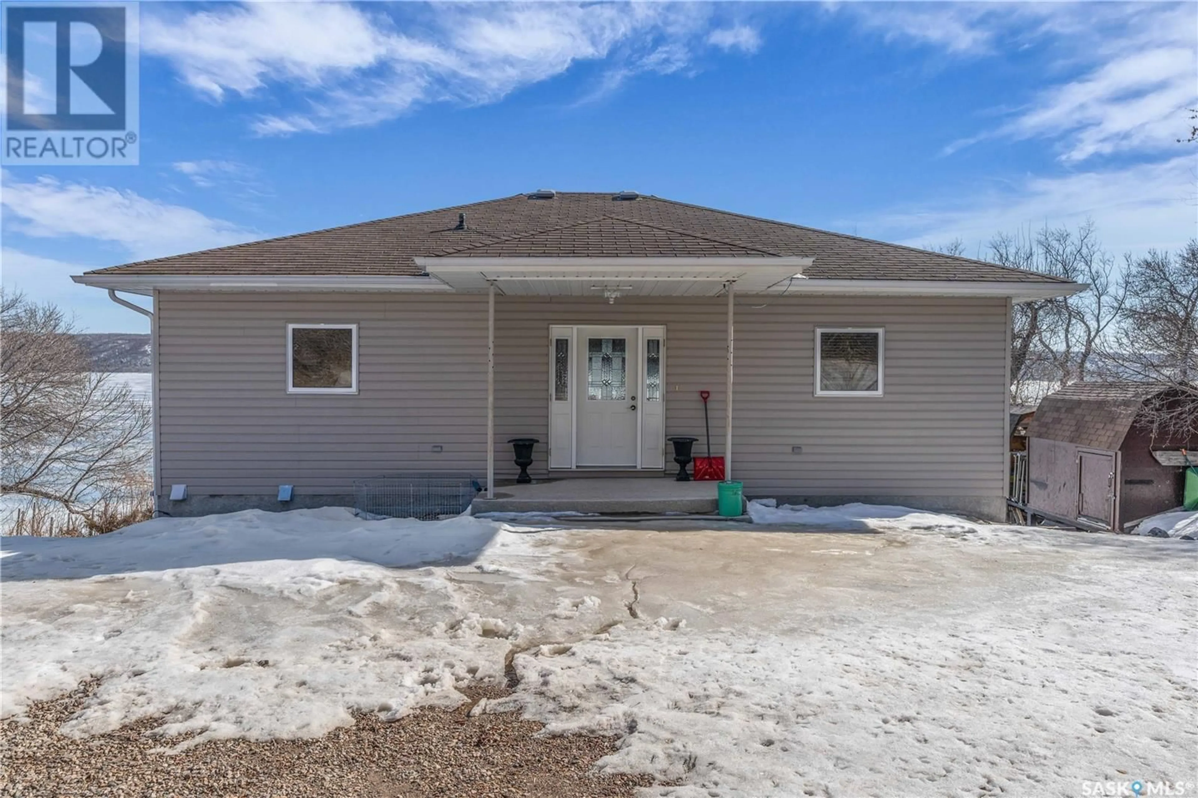 Home with vinyl exterior material, building for 174 PASQUA LAKE ROAD, North Qu'Appelle Rm No. 187 Saskatchewan S0G1S0