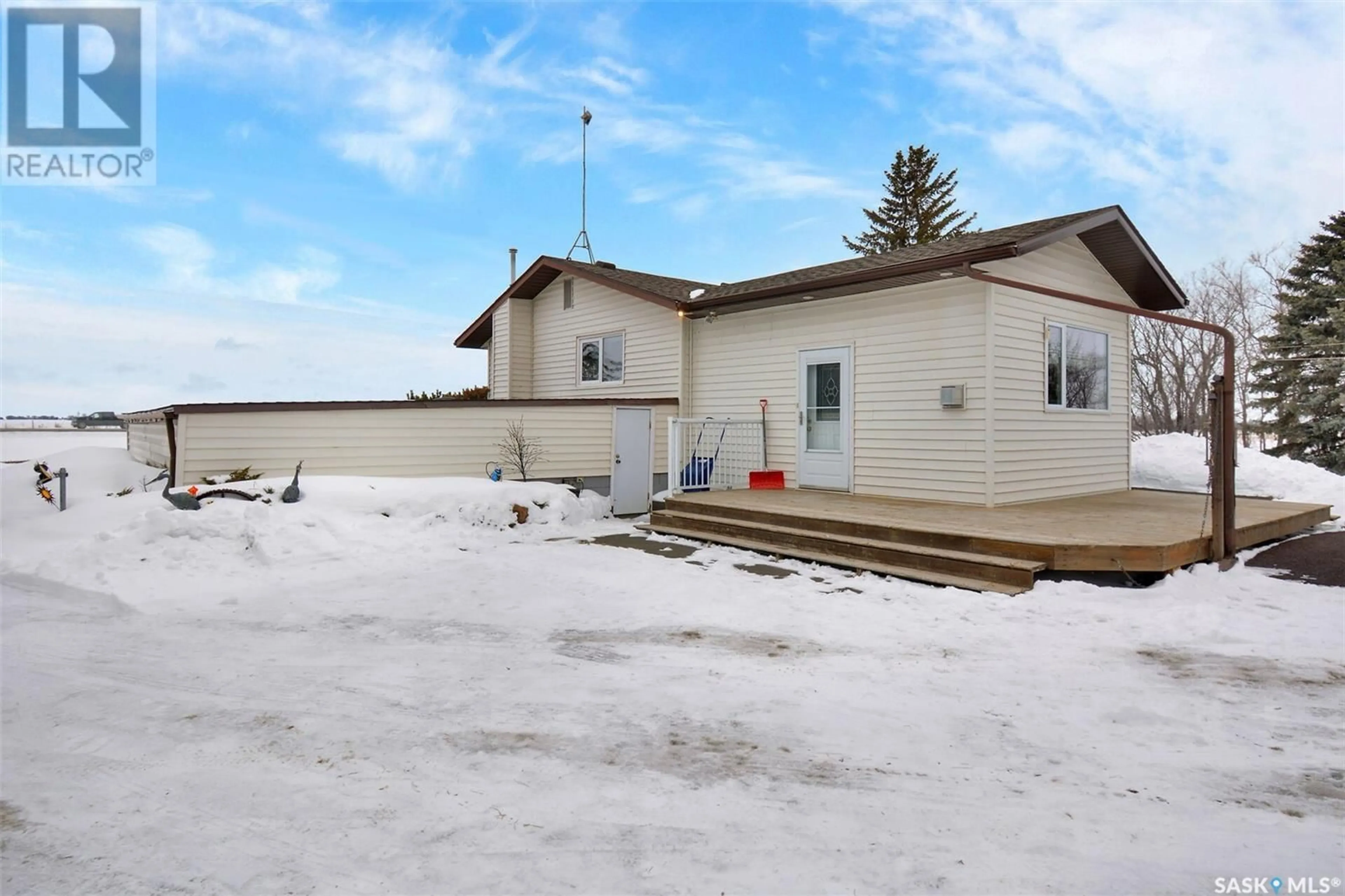 A pic from outside/outdoor area/front of a property/back of a property/a pic from drone, unknown for 14 MICHAEL ACREAGE HIGHWAY, Vanscoy Rm No. 345 Saskatchewan S0K1V0