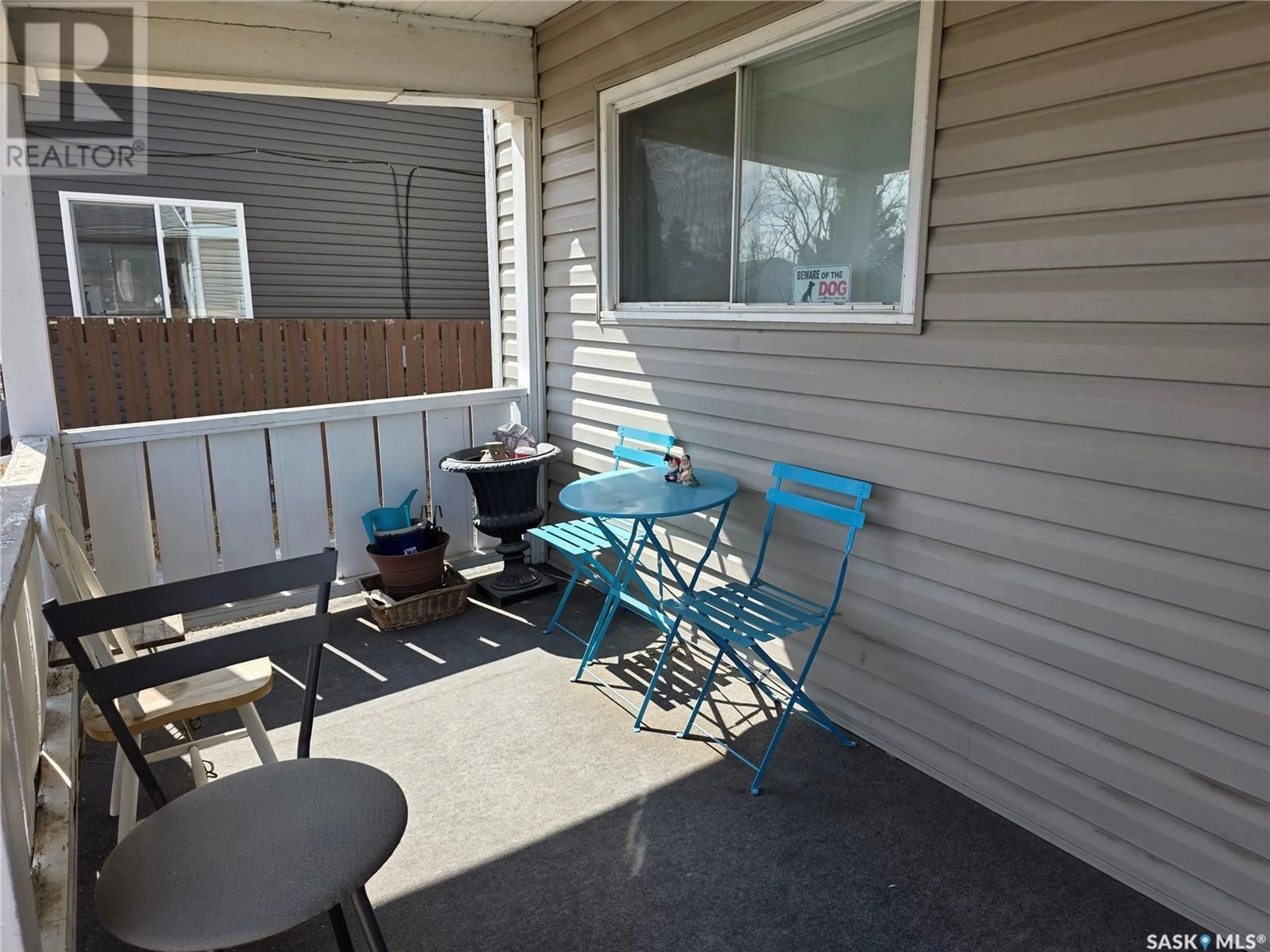 Patio, street for 626 SKIPTON ROAD, Moose Jaw Saskatchewan S6H5T3