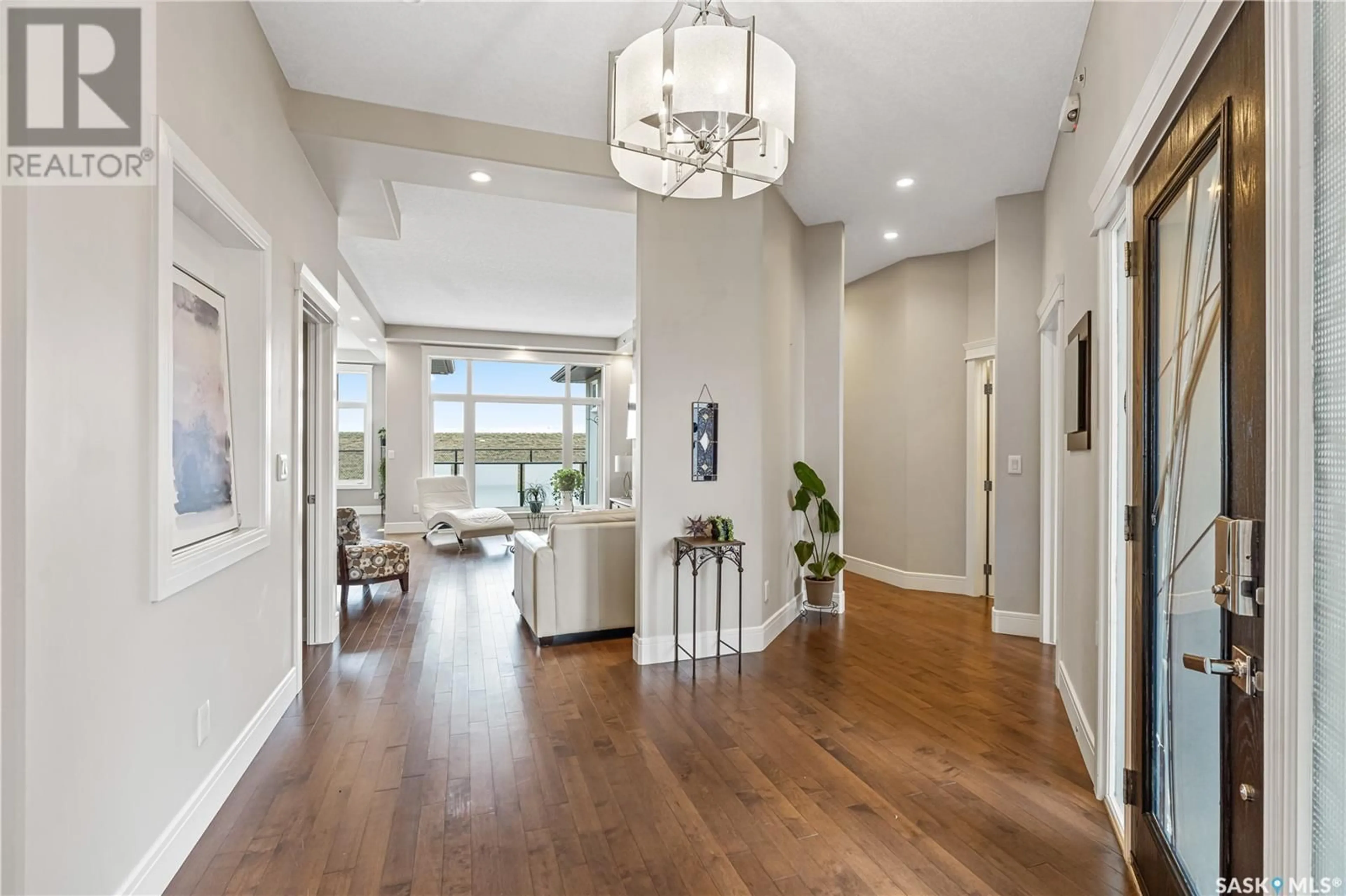 Indoor entryway for 758 KLOPPENBURG COURT, Saskatoon Saskatchewan S7W0P2