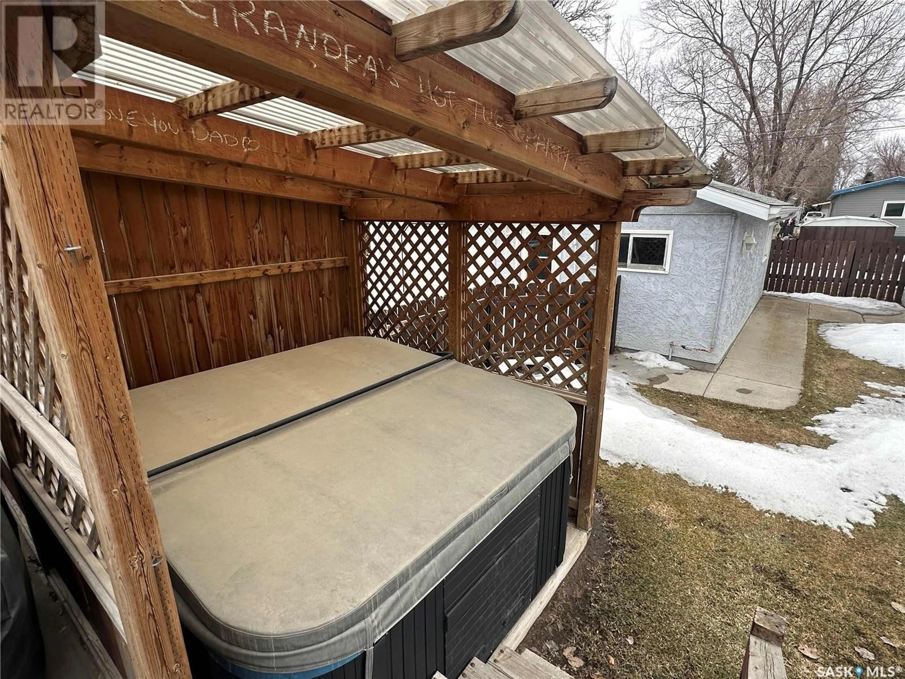 Patio, street for 116 7TH AVENUE, Weyburn Saskatchewan S4H1Z2