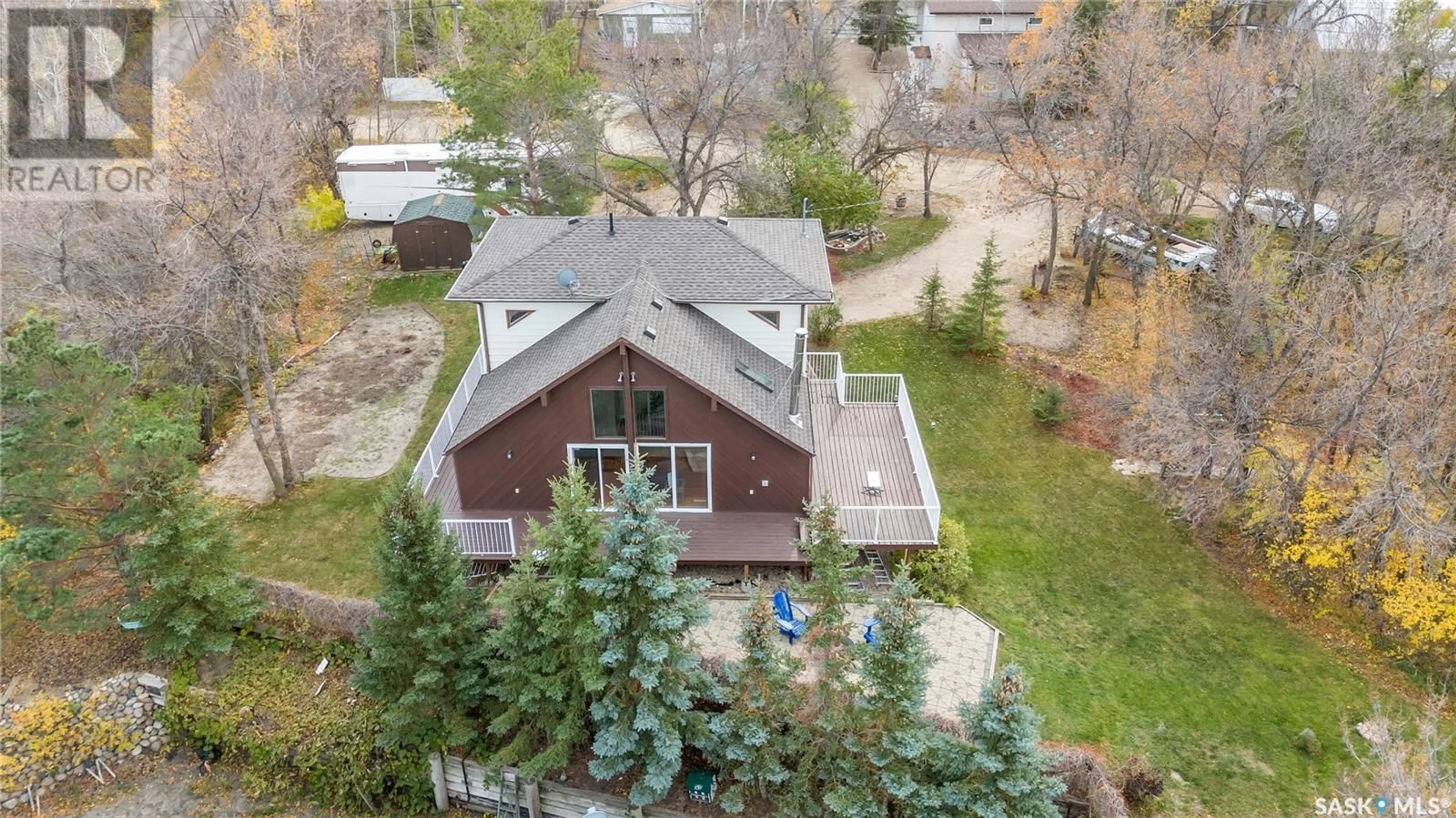 A pic from outside/outdoor area/front of a property/back of a property/a pic from drone, unknown for 256 WOODLAND AVENUE, Buena Vista Saskatchewan S2V1B3