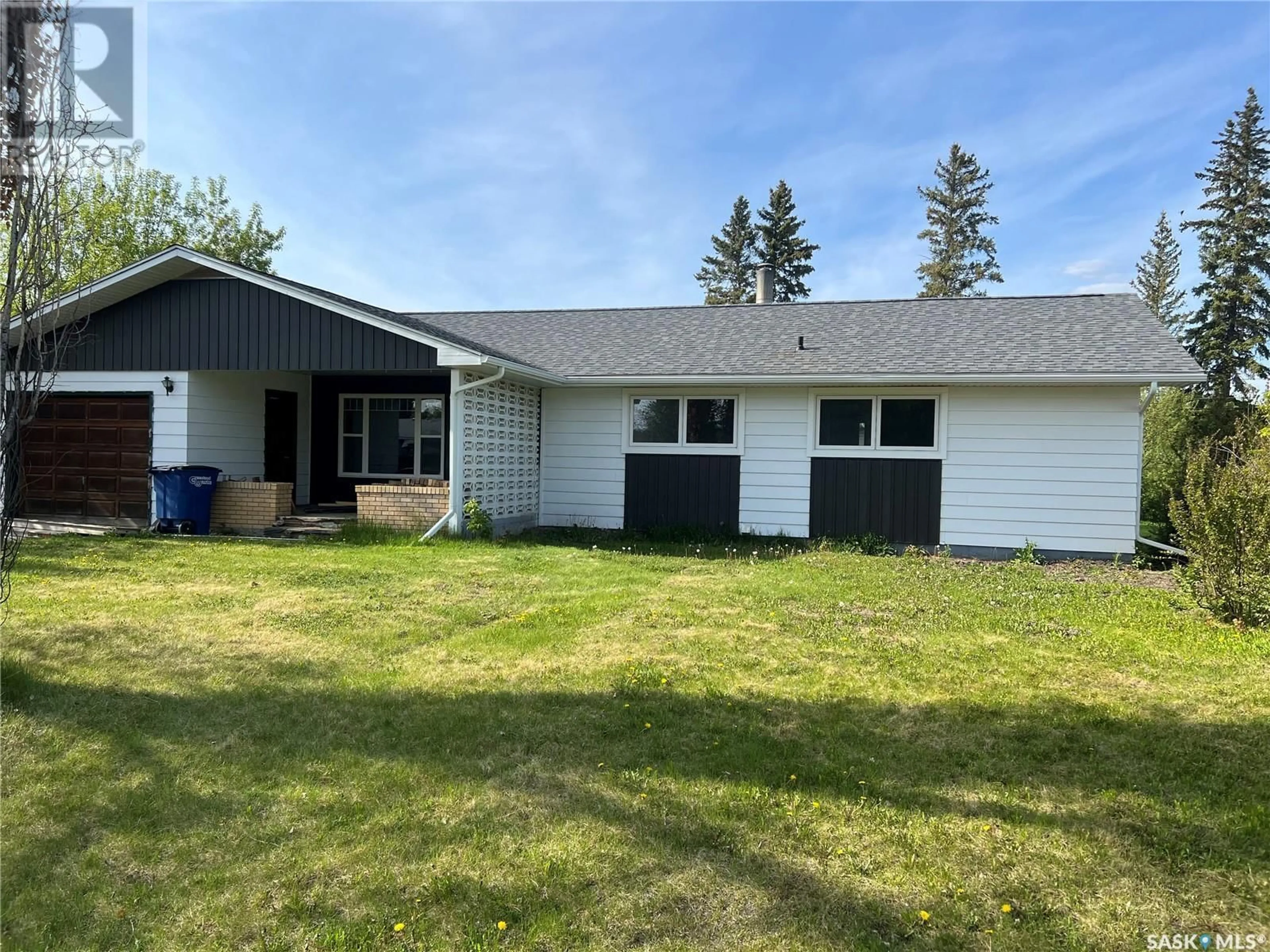 A pic from outside/outdoor area/front of a property/back of a property/a pic from drone, unknown for 404 SWAAN STREET, Porcupine Plain Saskatchewan S0E1H0