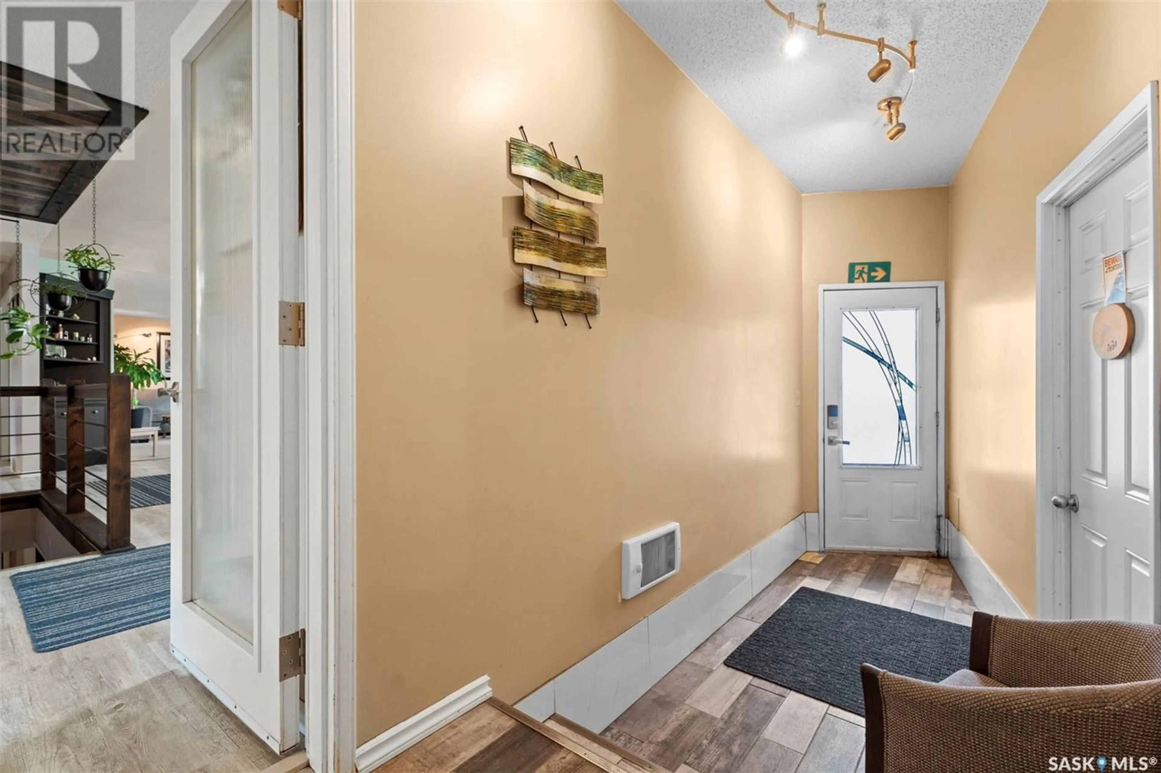 Indoor entryway for ZIEGLER ACREAGE, Middle Lake Saskatchewan S0K2X0