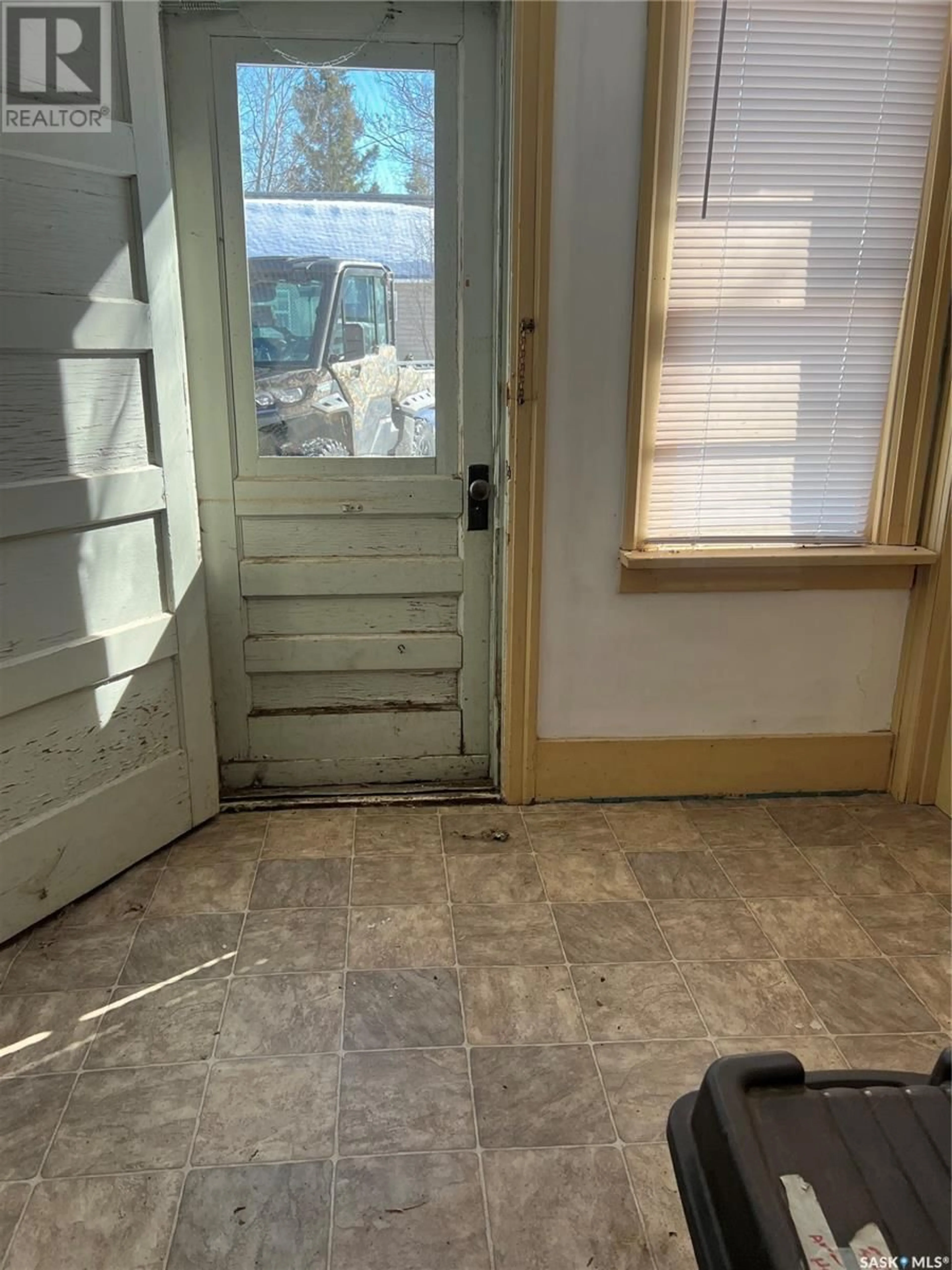 Indoor entryway for 520 BEAR ROAD, Marean Lake Saskatchewan S0E1H0