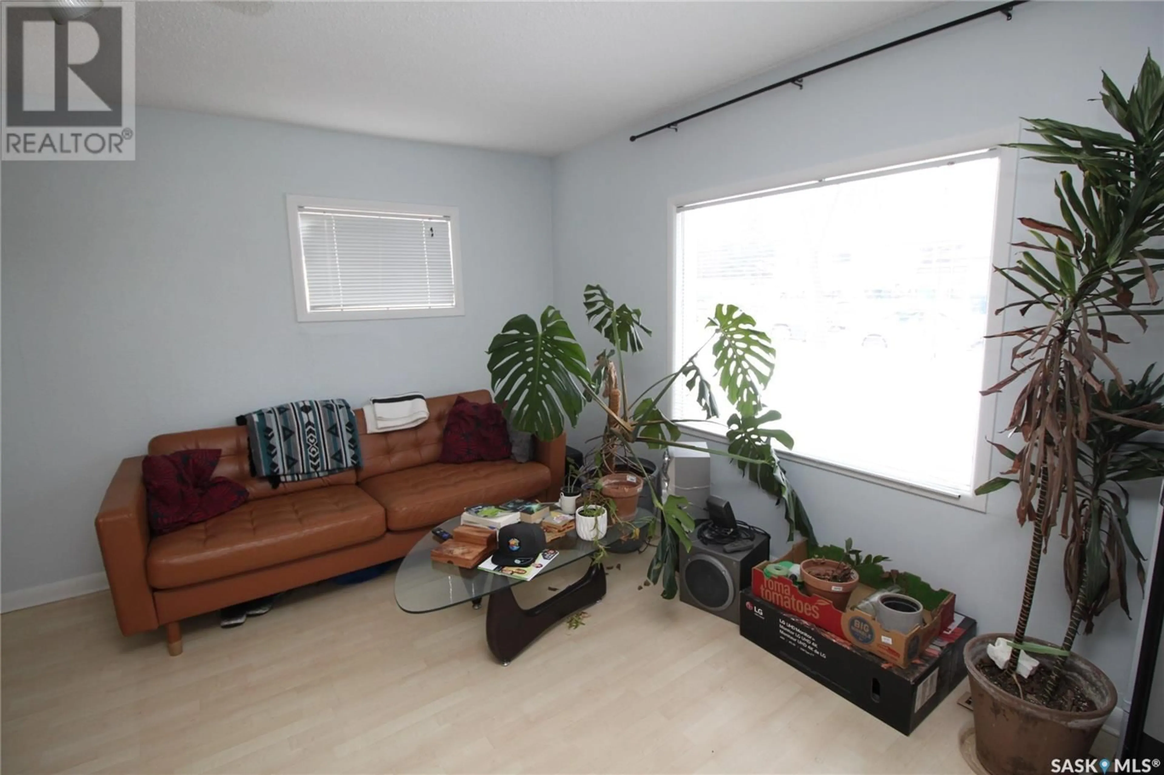 Living room with furniture, unknown for 321 BOTTOMLEY AVENUE, Saskatoon Saskatchewan S7N1L3