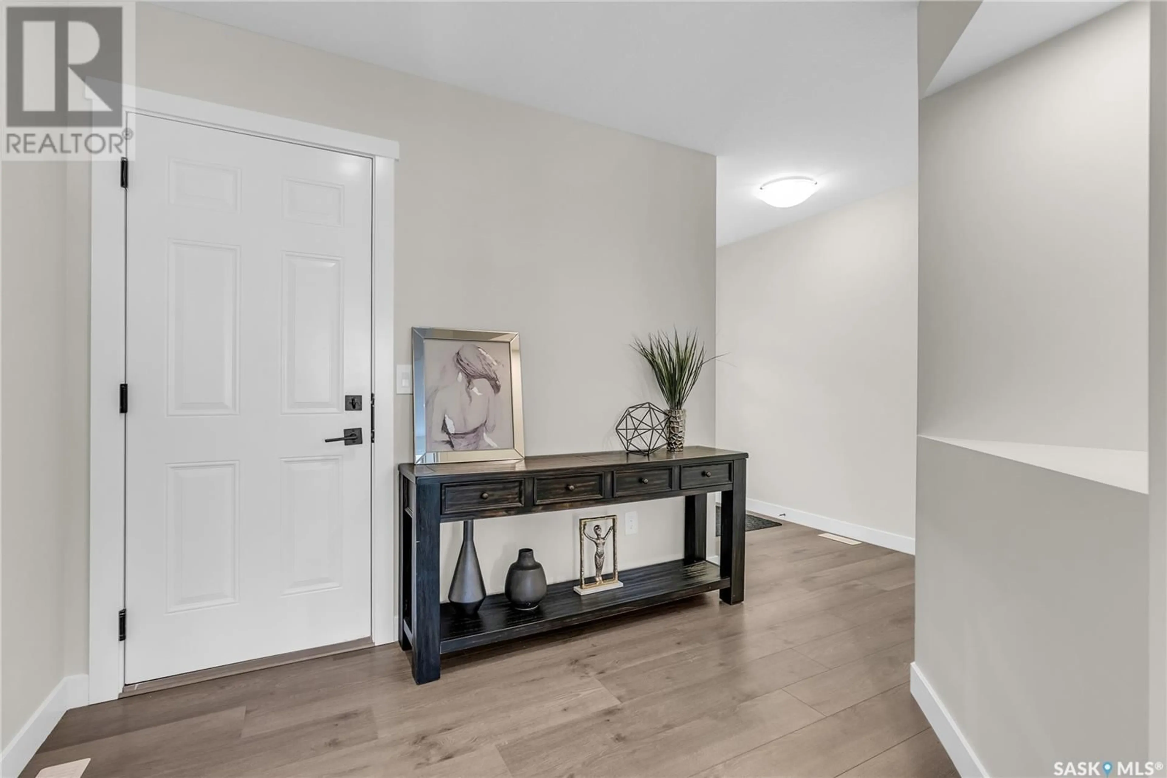 Indoor entryway for 231 ASOKAN STREET, Saskatoon Saskatchewan S7V1S4