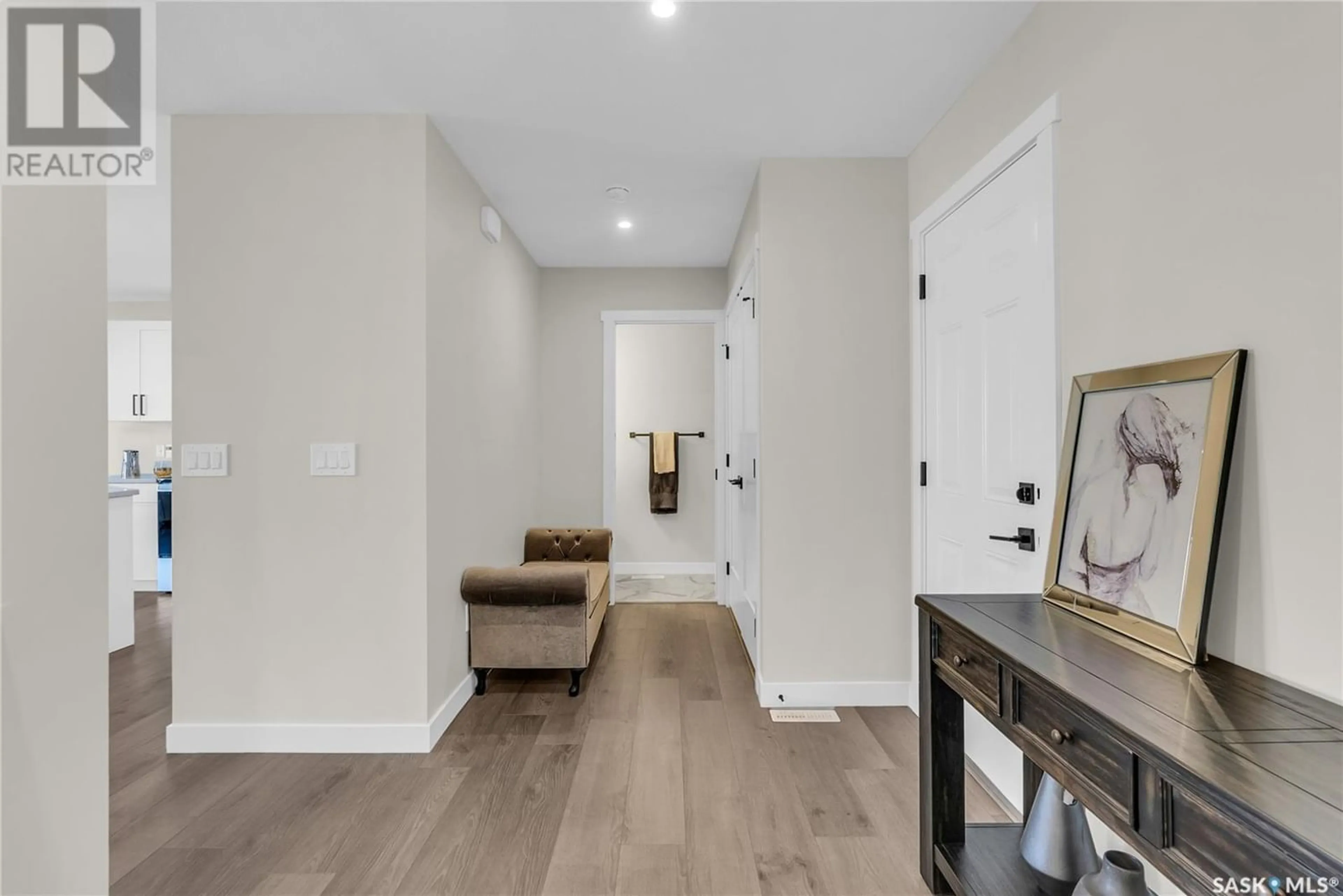 Indoor entryway for 231 ASOKAN STREET, Saskatoon Saskatchewan S7V1S4
