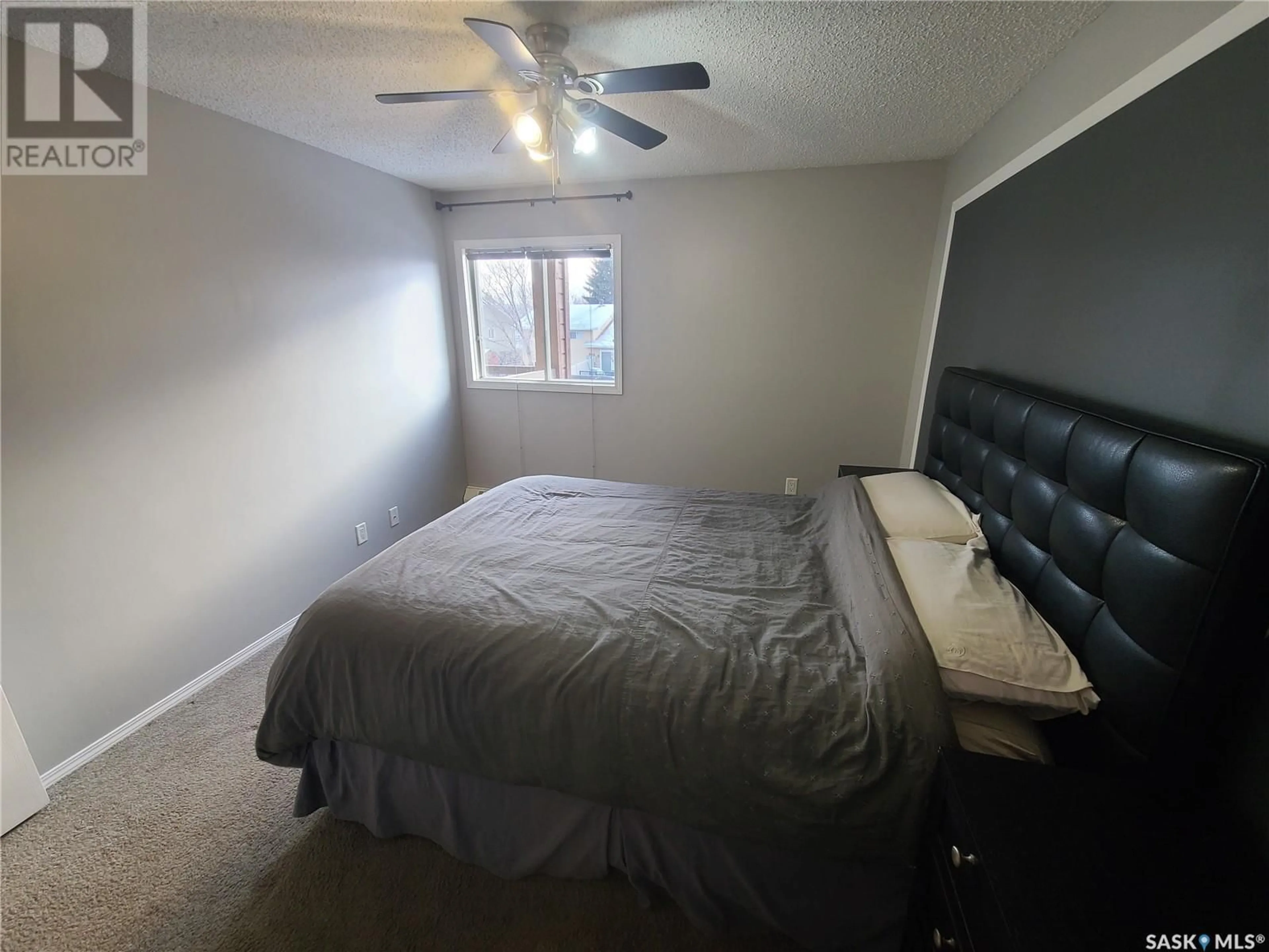 A pic of a room for 31 - 206 RODENBUSH DRIVE, Regina Saskatchewan S4R8C4