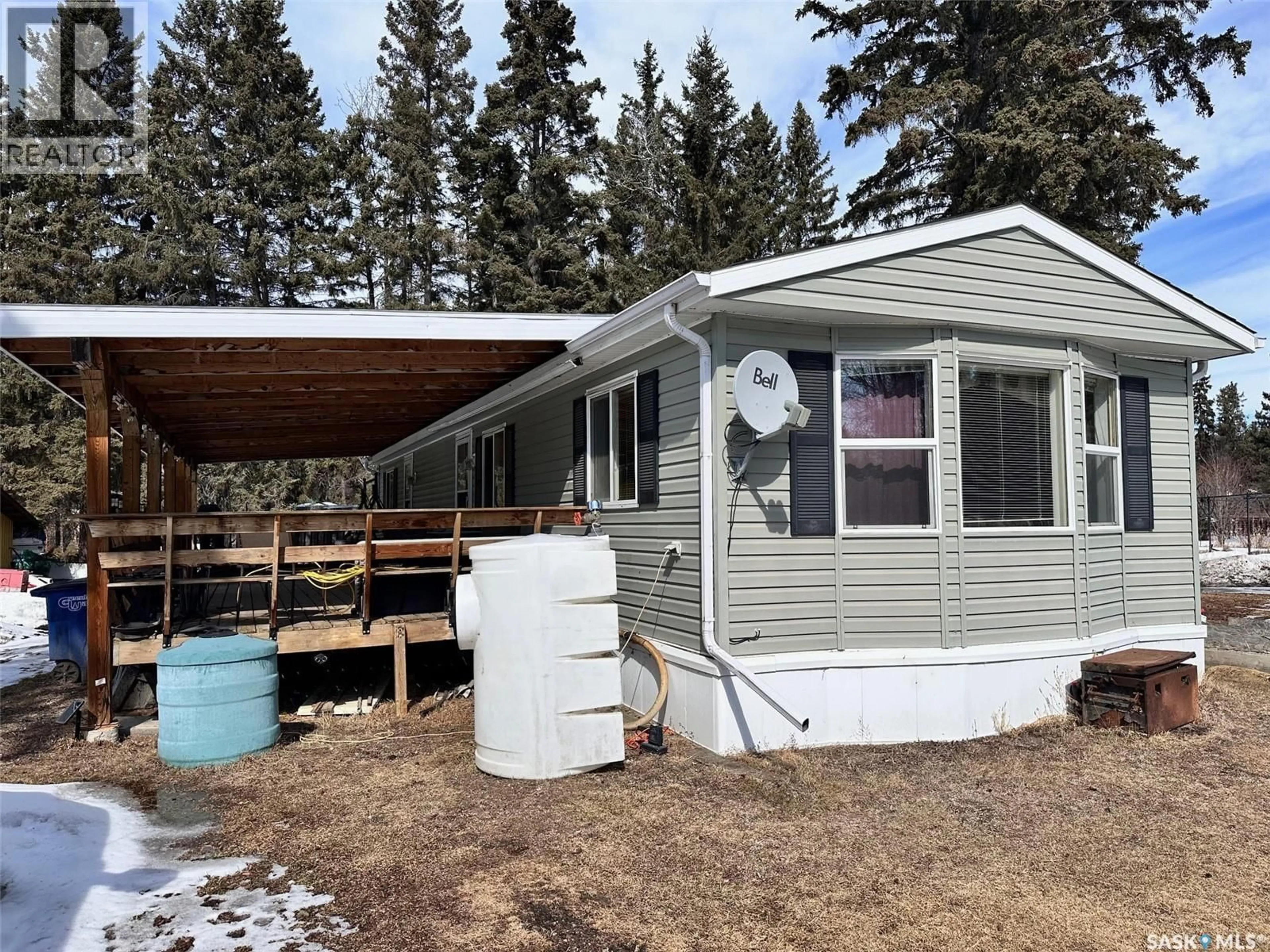 Home with vinyl exterior material, unknown for 103 5TH AVENUE, Chitek Lake Saskatchewan S0J0L0