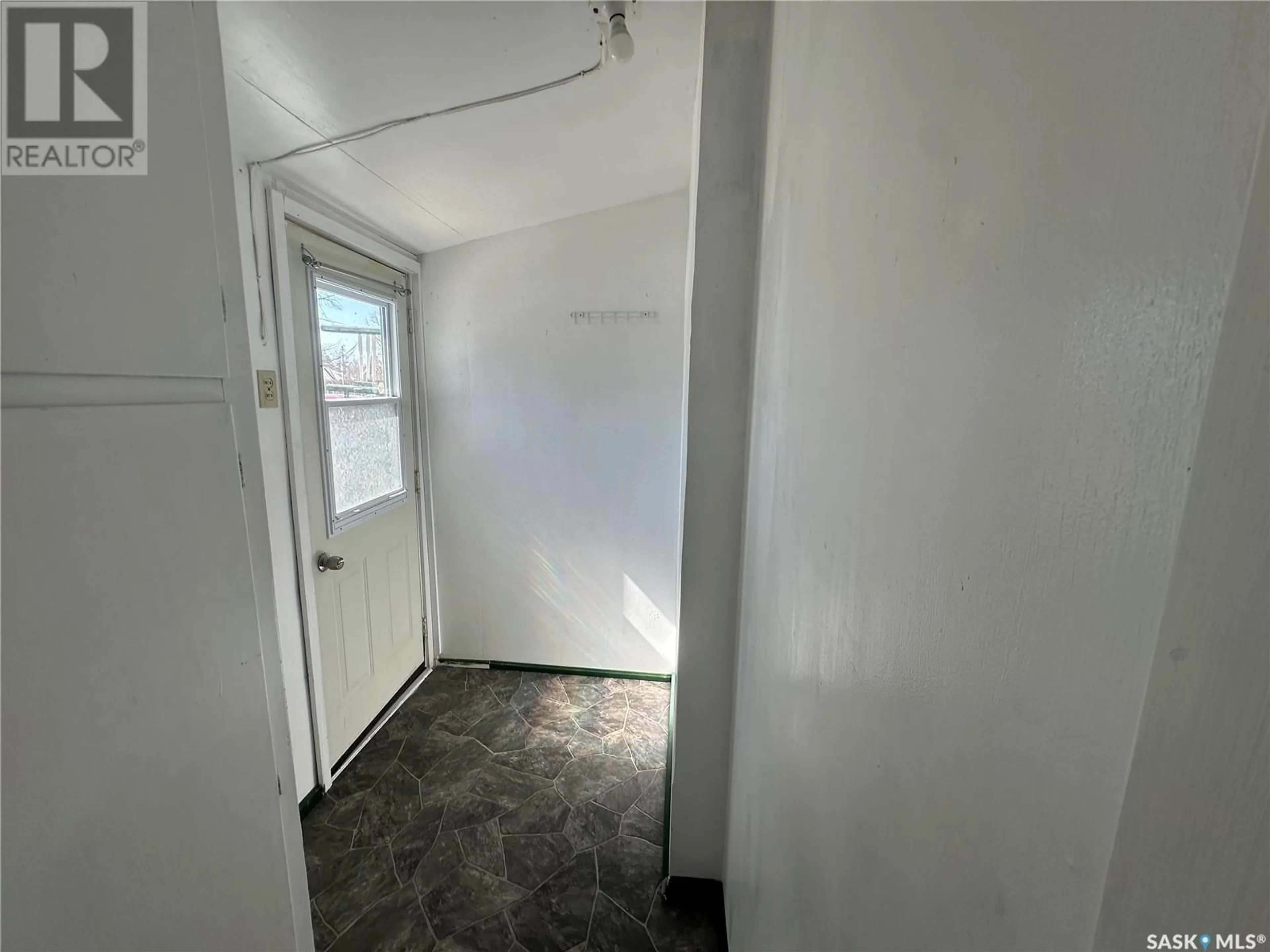 A pic of a room for 429 EDMONTON STREET, Broadview Saskatchewan S0G0K0