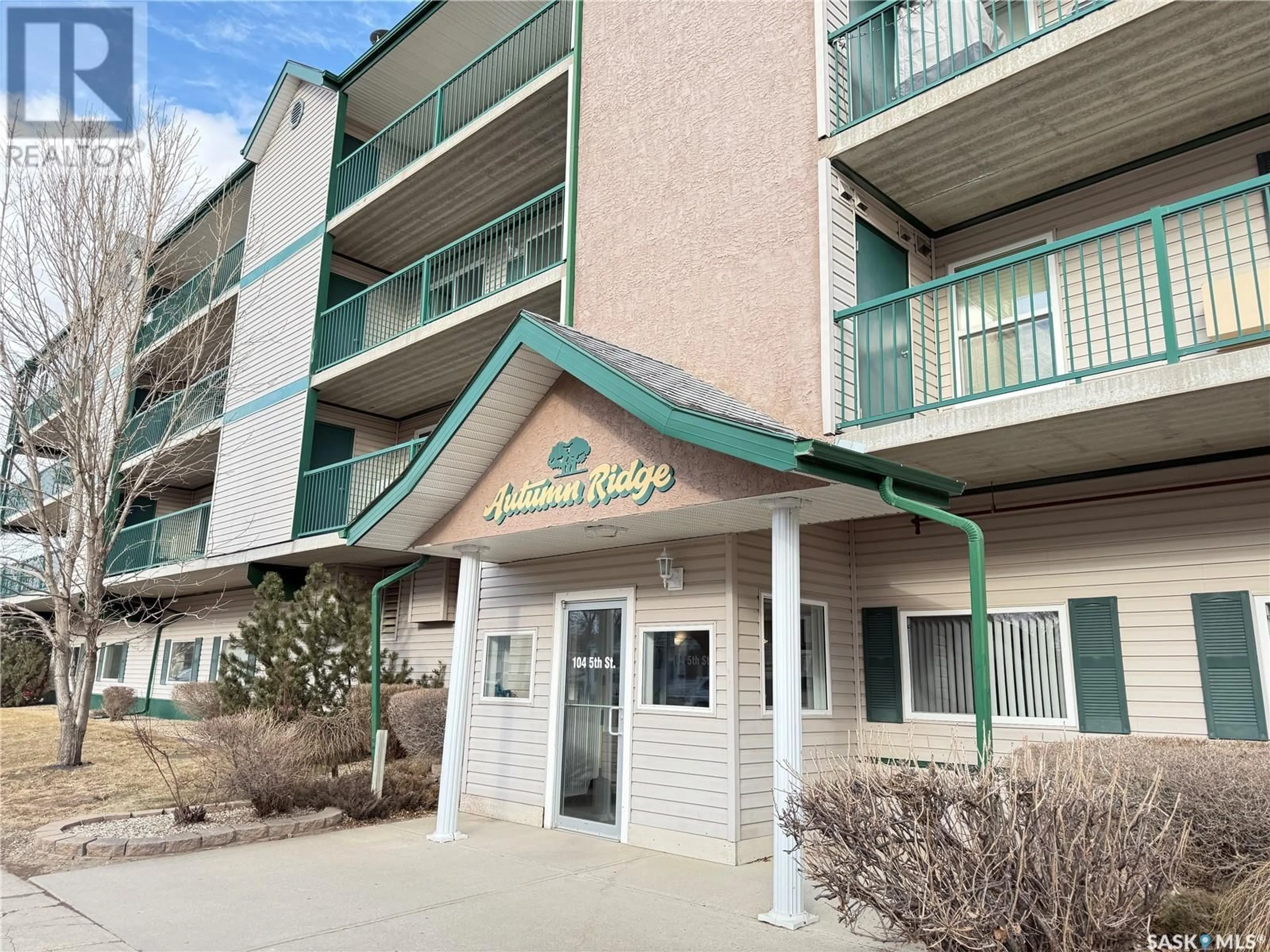 Unknown for NE - 205 104 5TH STREET, Weyburn Saskatchewan S4H0Z1