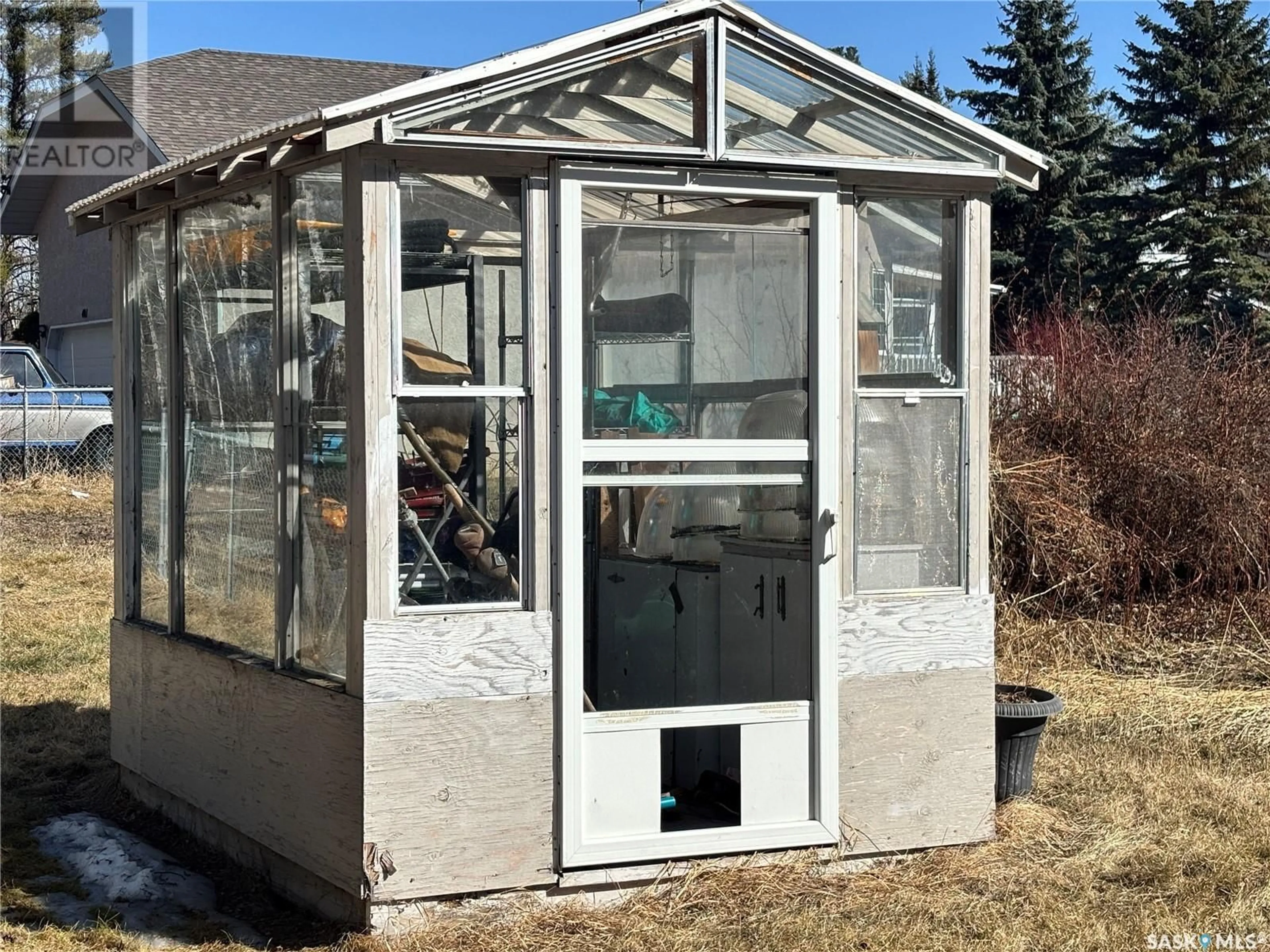 Shed for 401 15TH STREET NW, Prince Albert Saskatchewan S6V5R3