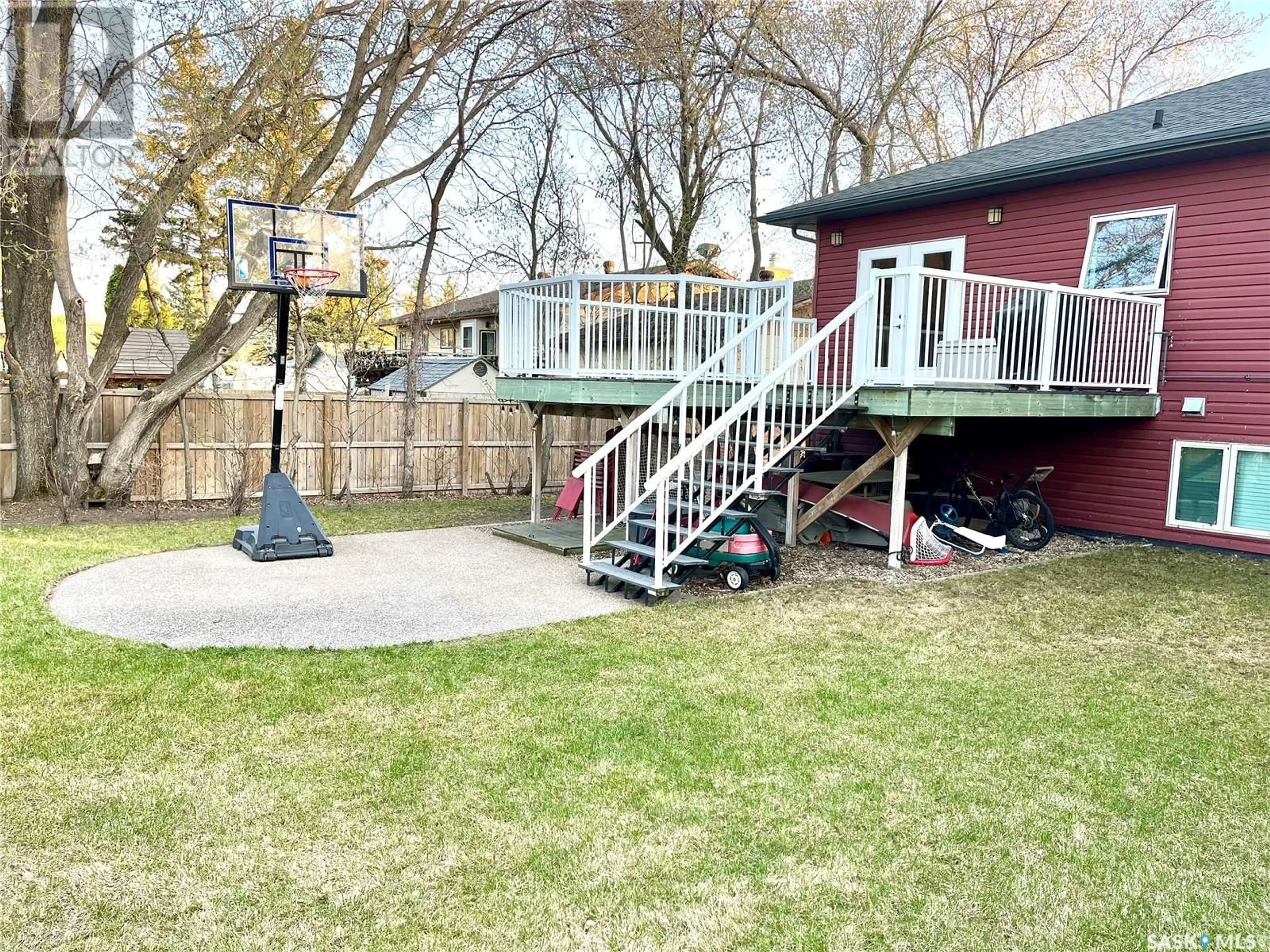 Patio, street for 115 TAYLOR AVENUE, Springside Saskatchewan S0A3V0