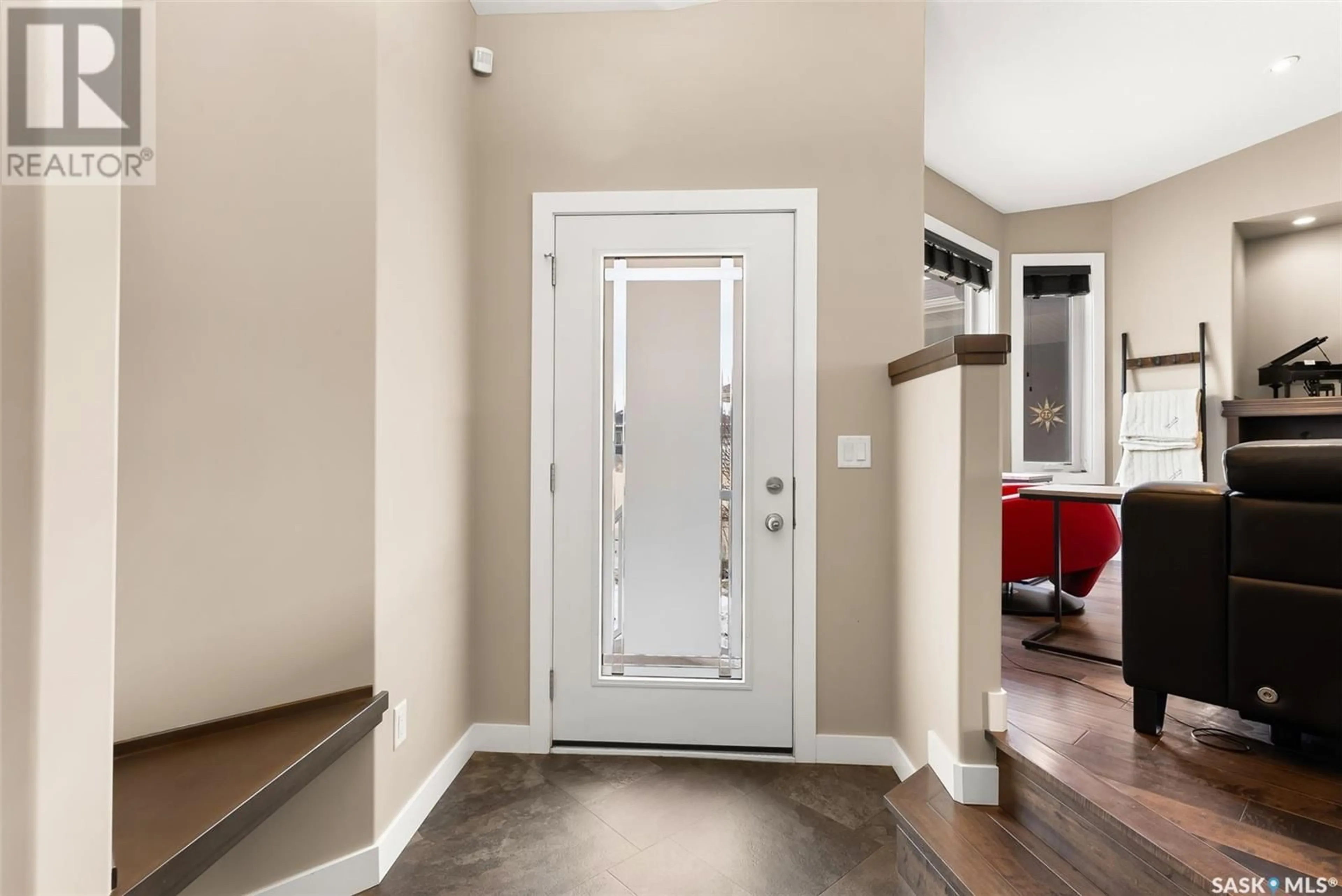 Indoor entryway for 4817 GREEN VIEW CRESCENT, Regina Saskatchewan S4V3L2