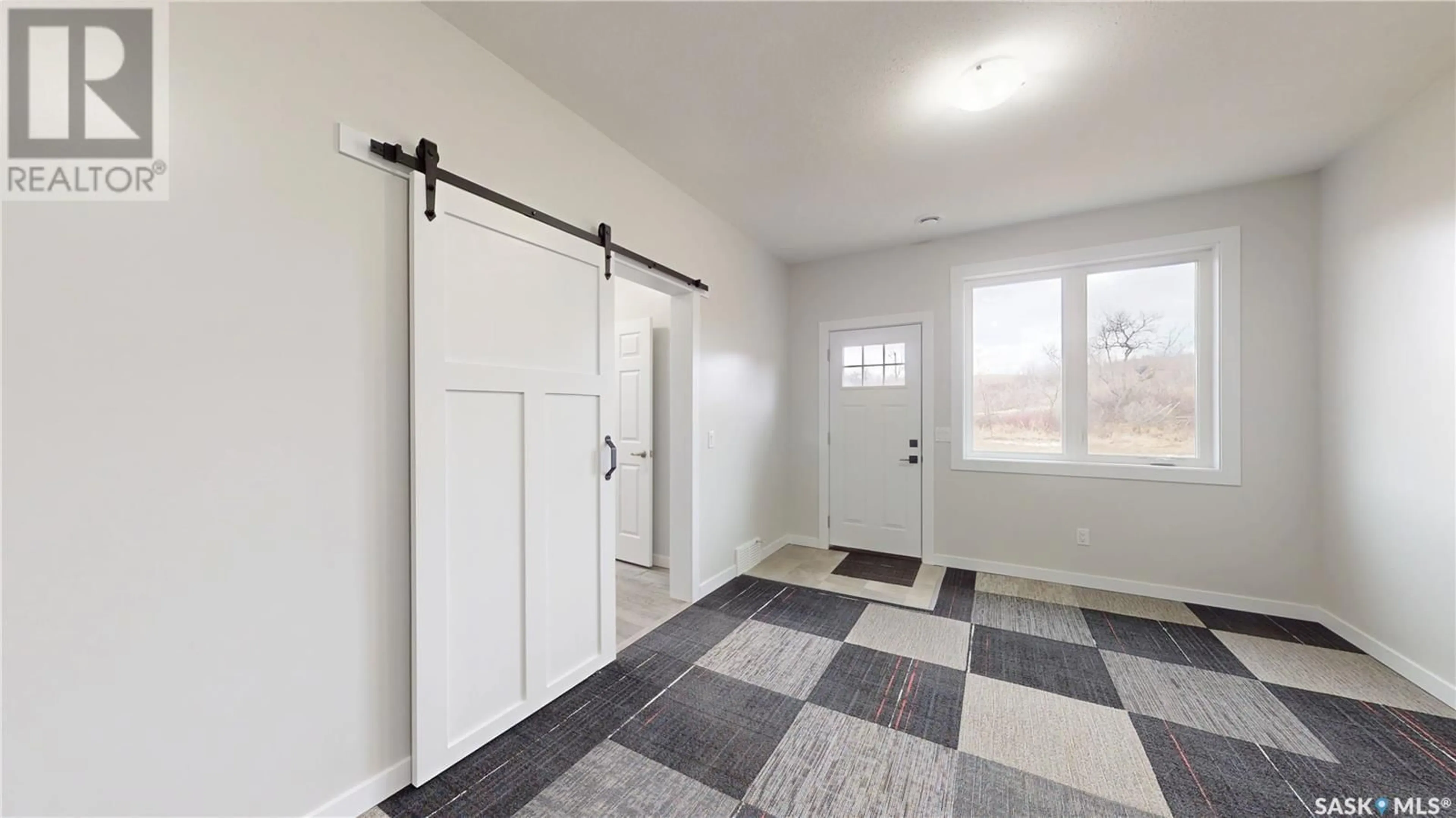 Indoor entryway for 415 HILLCREST AVENUE, Saskatchewan Beach Saskatchewan S0G4L0