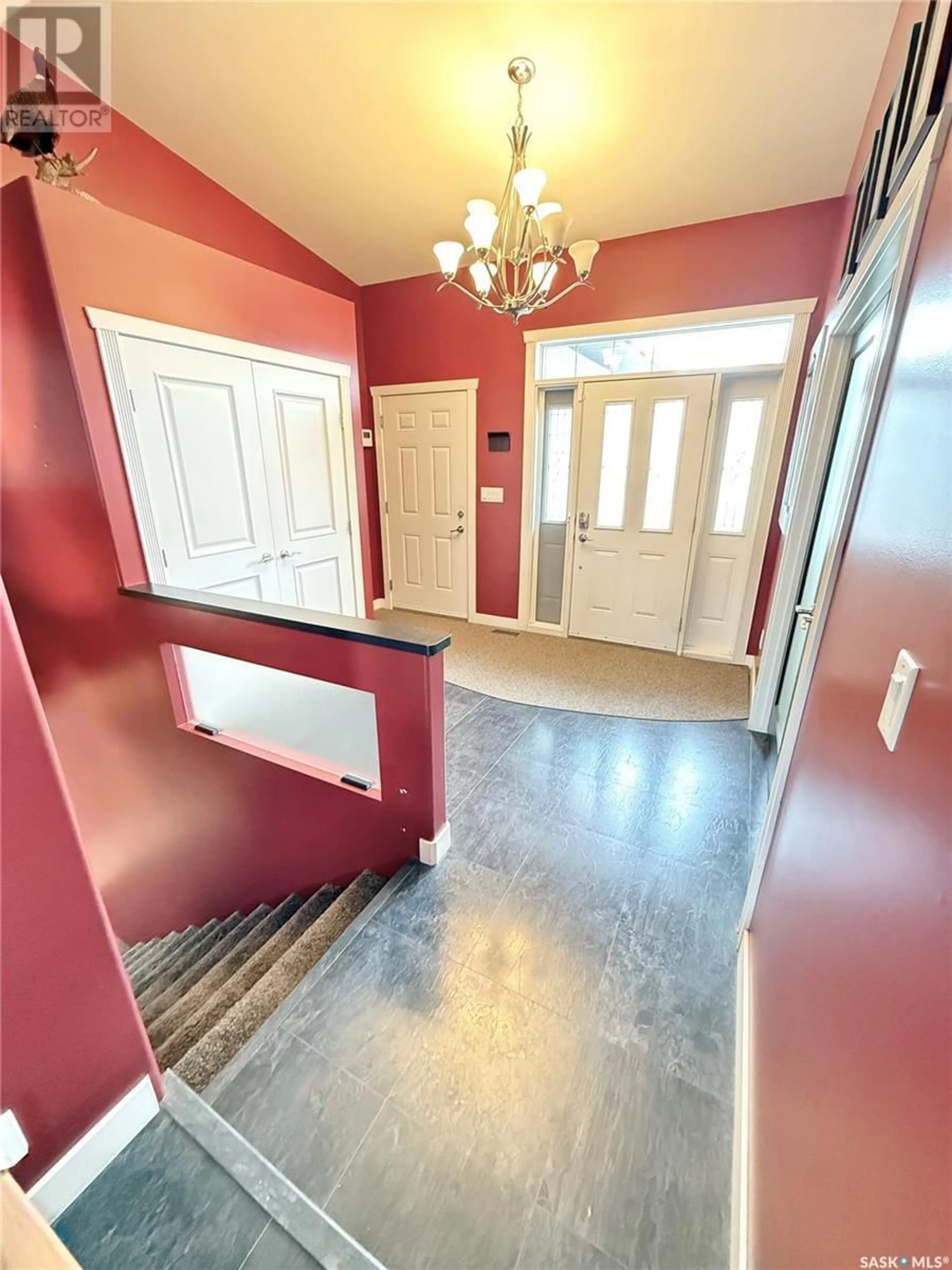 Indoor entryway for 715 18TH STREET, Weyburn Saskatchewan S4H3M2